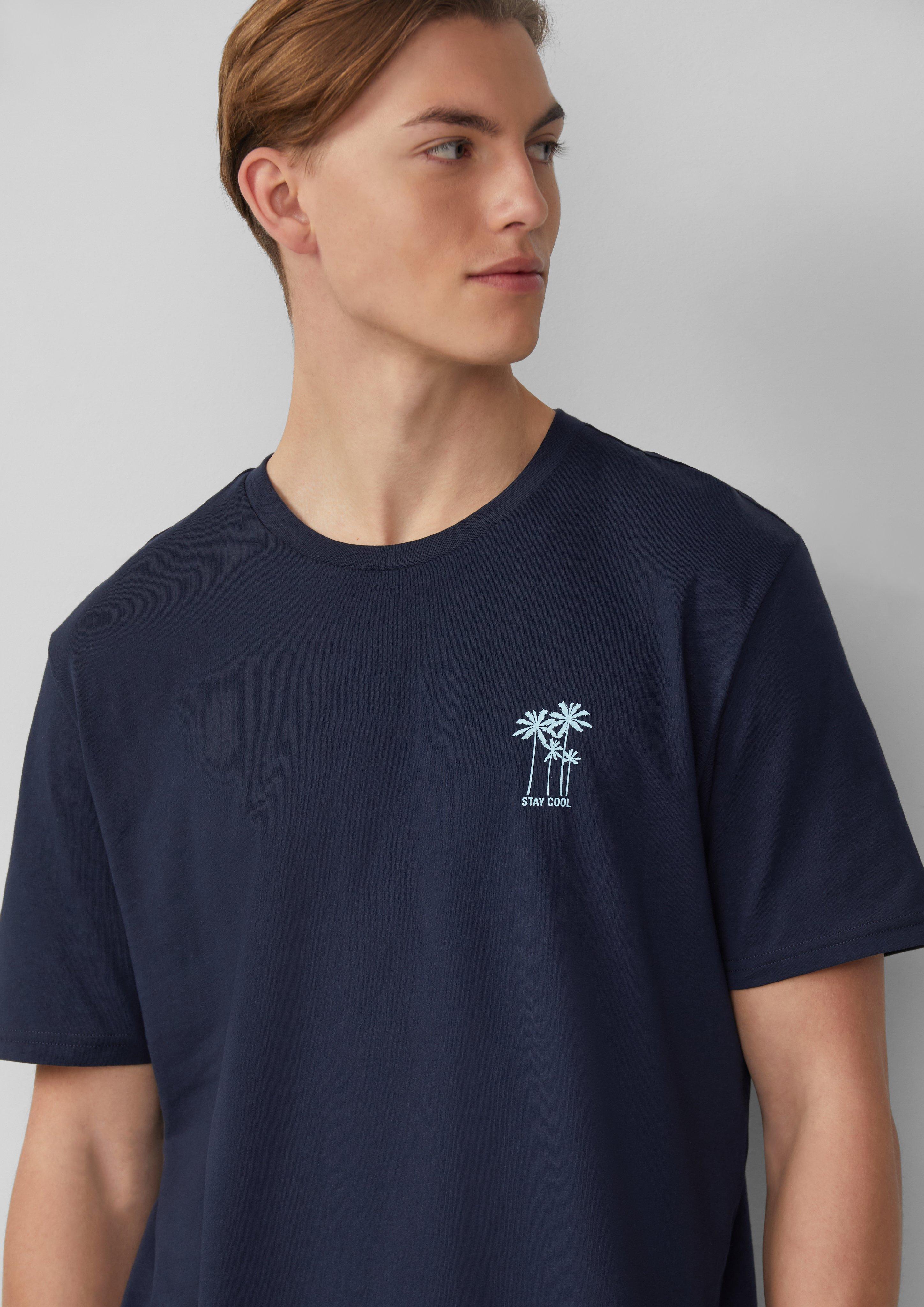 T-shirt in 5884, 0100, 2063 & 1040