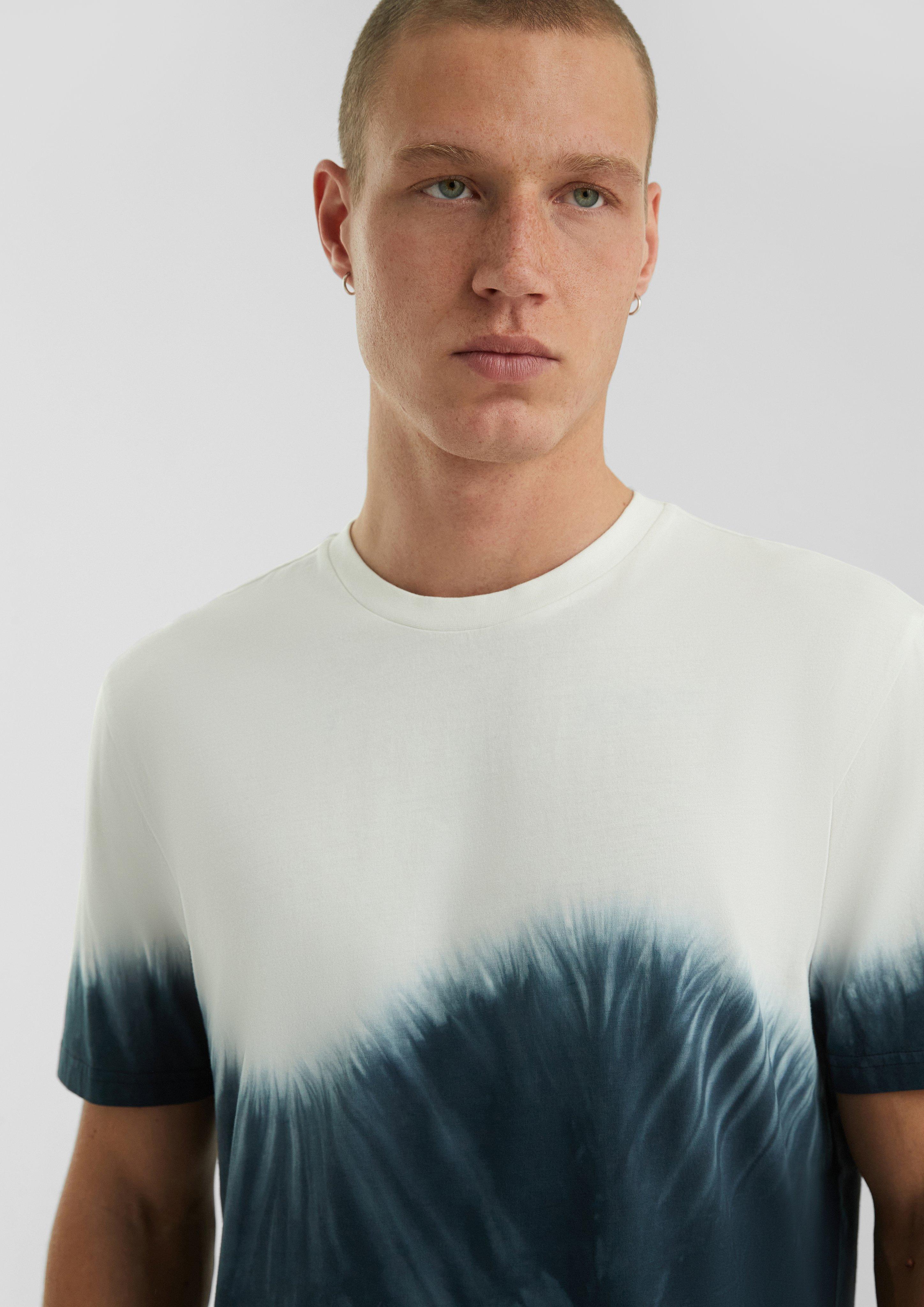 T-shirt in 5884 & 2063