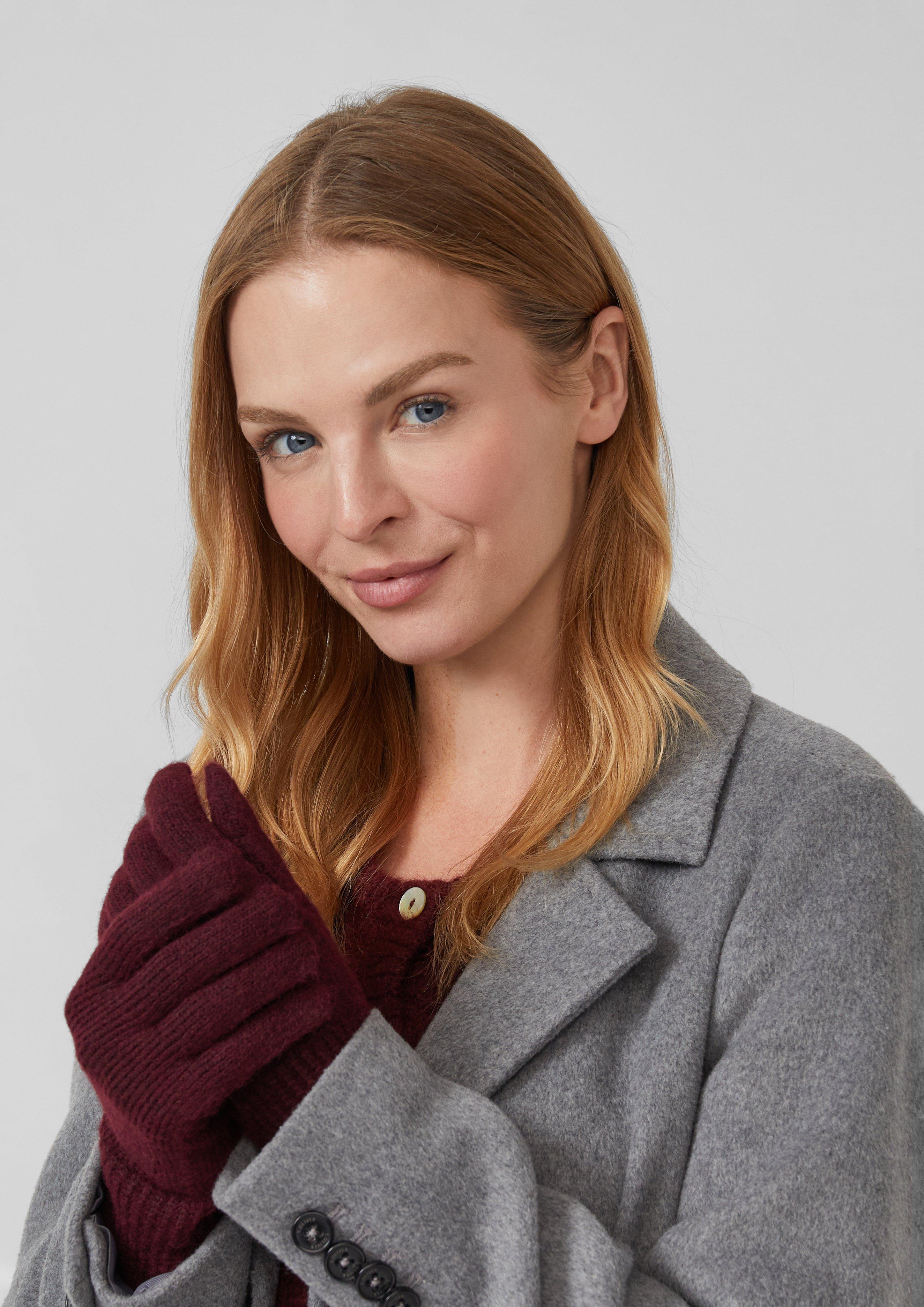 Gants in 3902, 81W1, 6232 & 4311