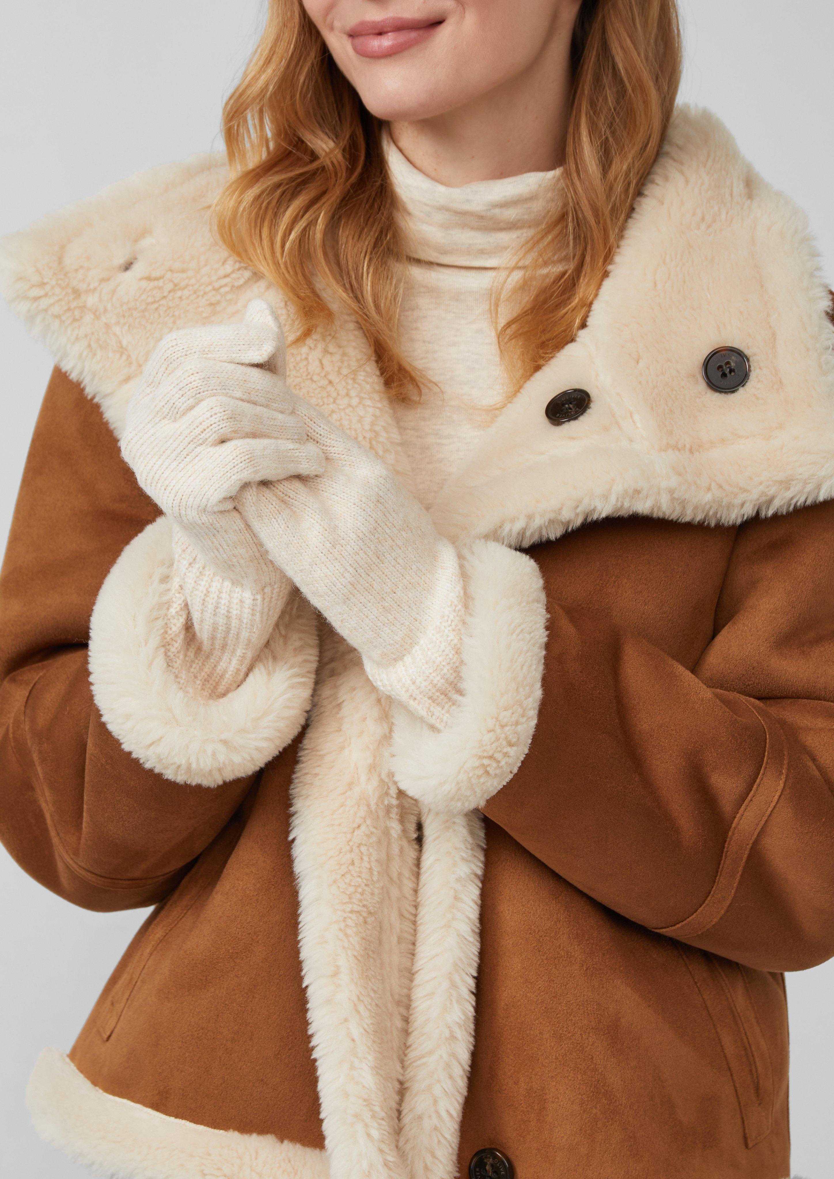 Gants in 81W1, 3902, 6232 & 4311