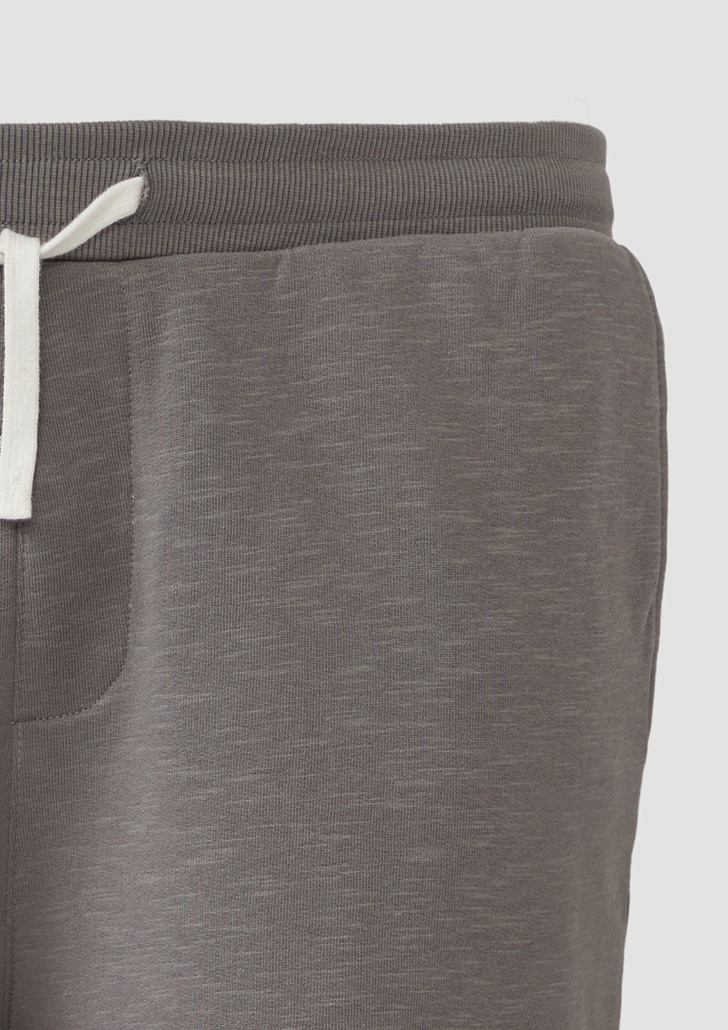 Bermuda in 9467, 6540, 5852 &amp; 7880