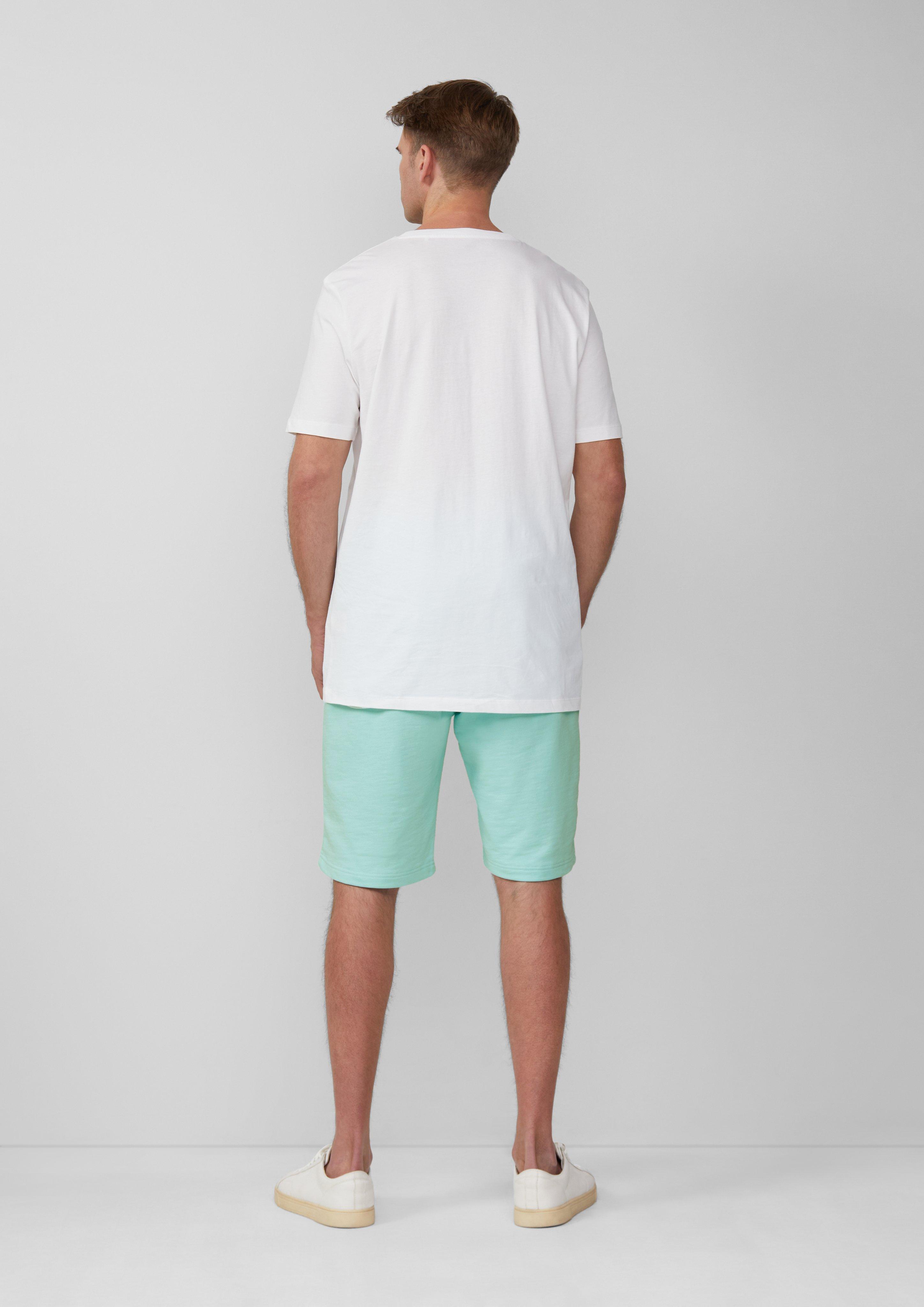 Bermuda in 6540, 7880 & 5852