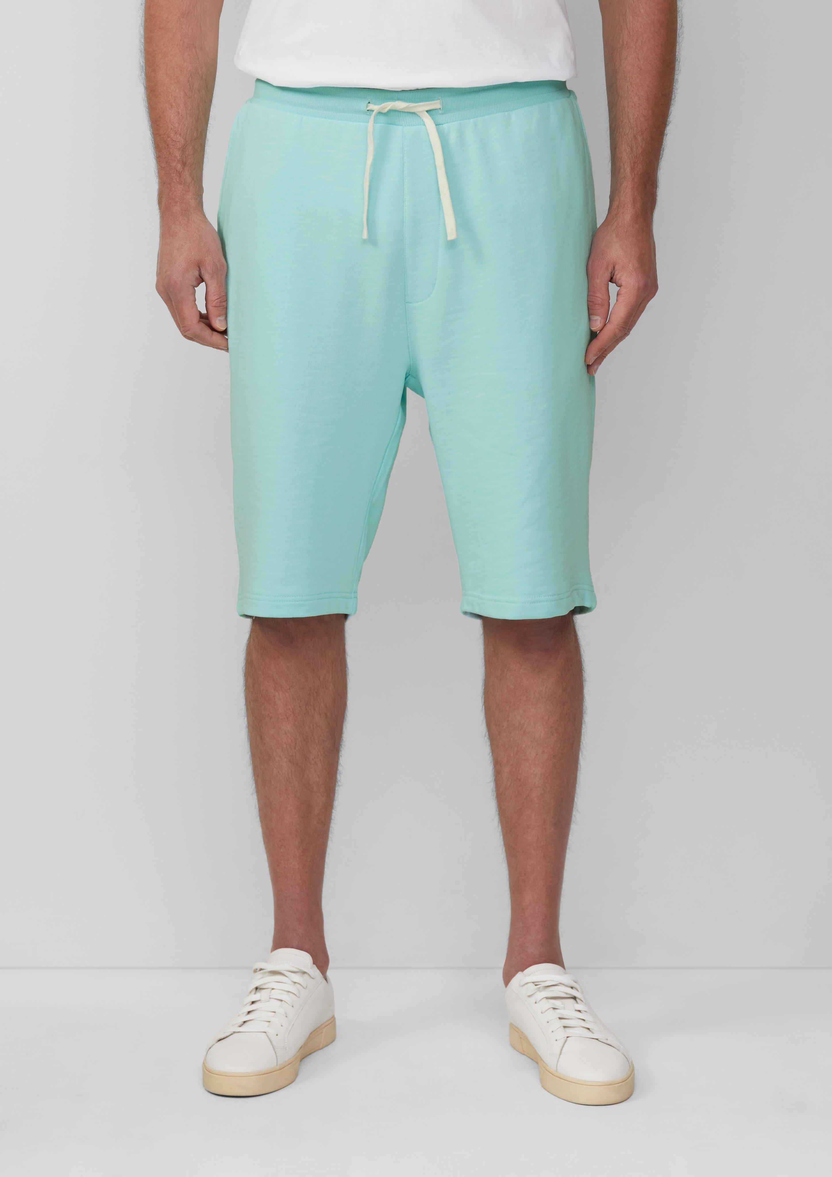 Bermuda in 6540, 7880 & 5852