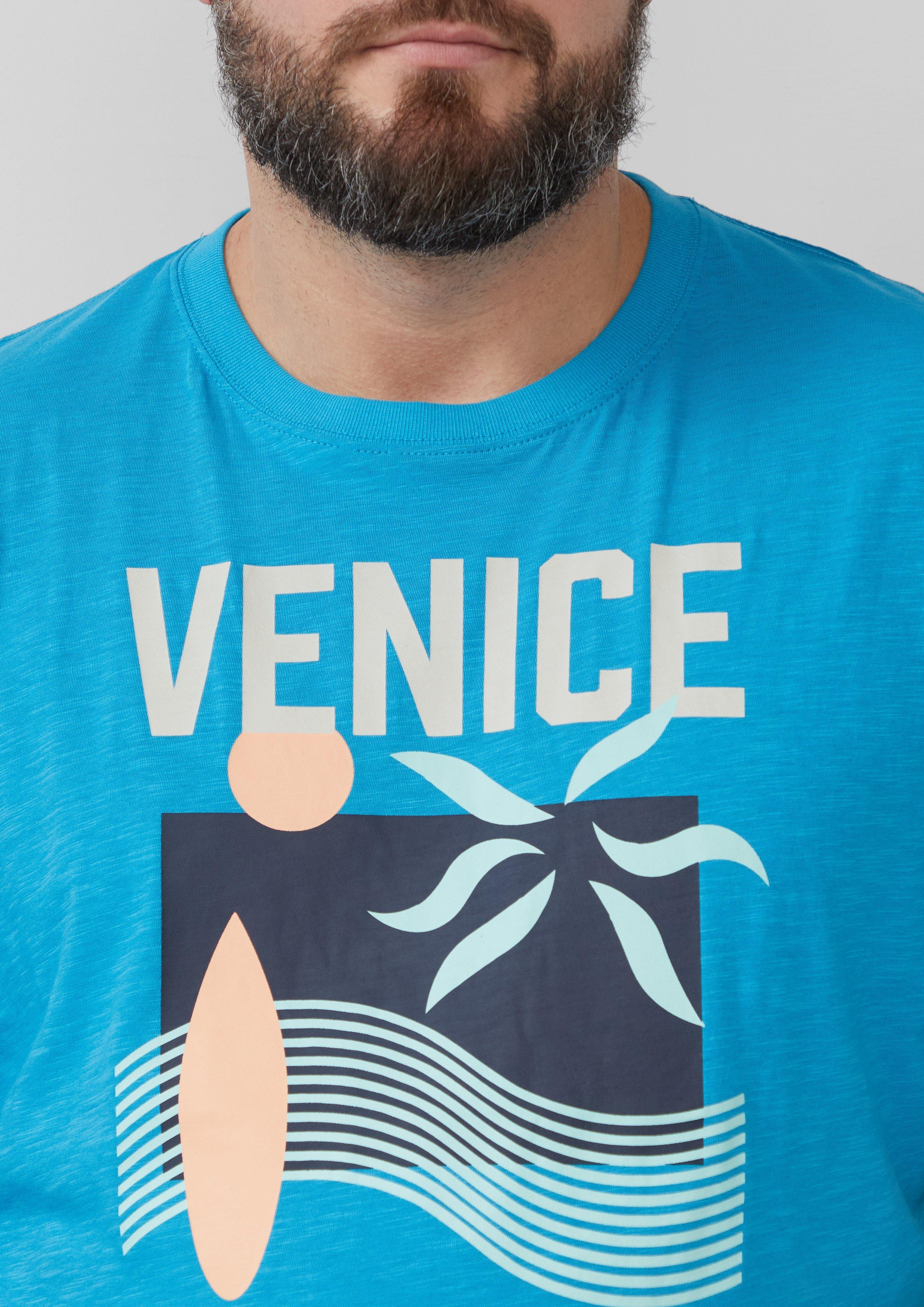 T-shirt in 62D4, 20D6, 01D1, 65D3, 78D6 & 58D5