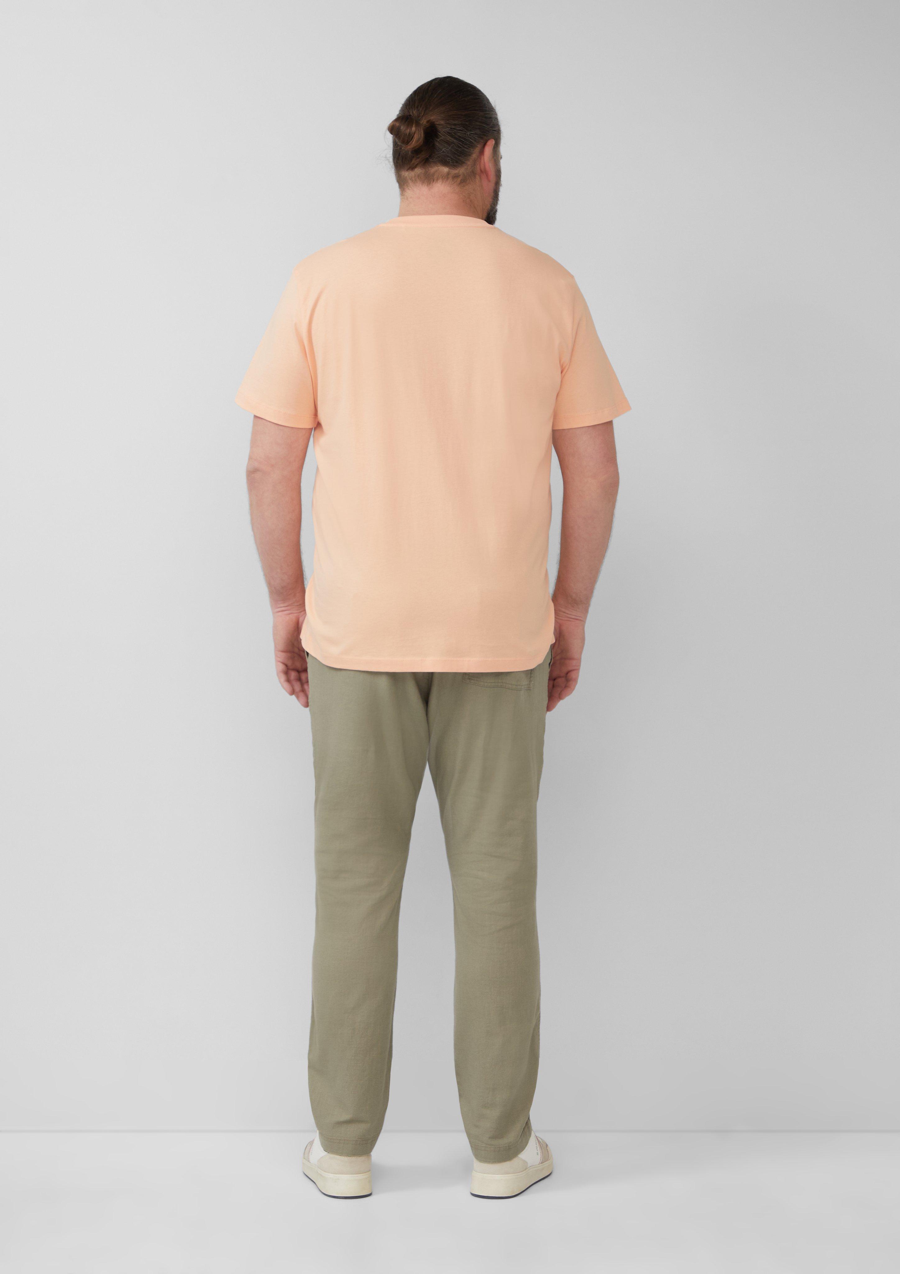 T-shirt in 20D1, 67D1, 55D1, 54D1, 01D2, 42D1, 50D1 & 99D2