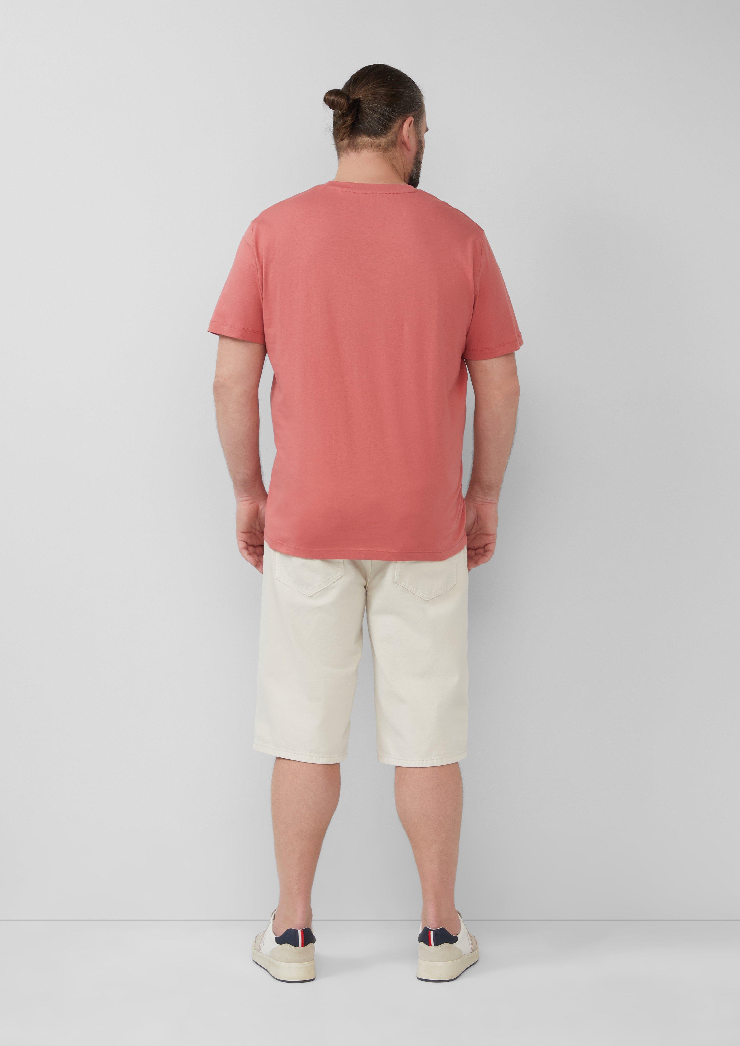 T-shirt in 42D1, 67D1, 55D1, 54D1, 01D2, 20D1, 50D1 & 99D2