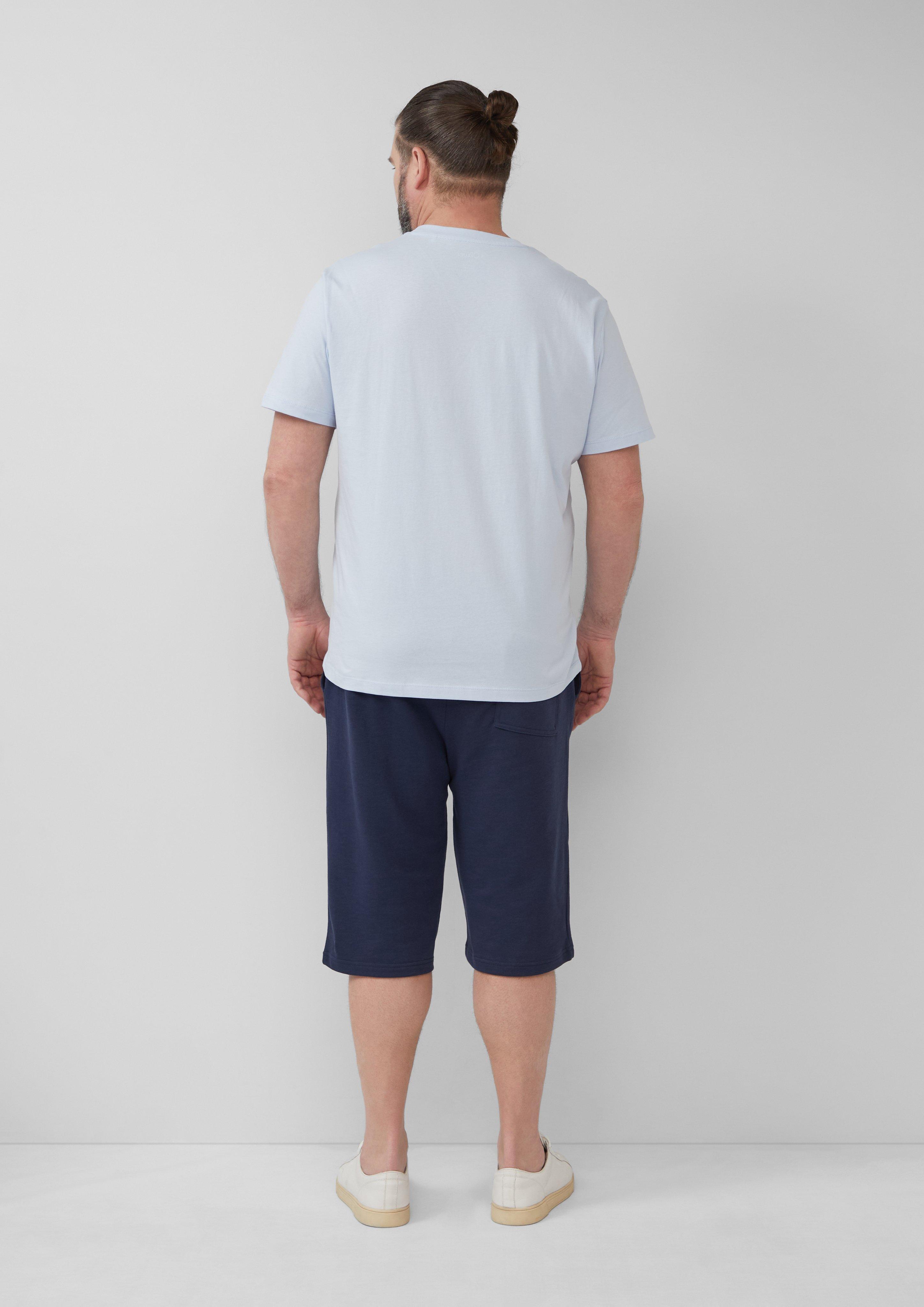 T-shirt in 50D1, 67D1, 55D1, 54D1, 01D2, 42D1, 20D1 & 99D2