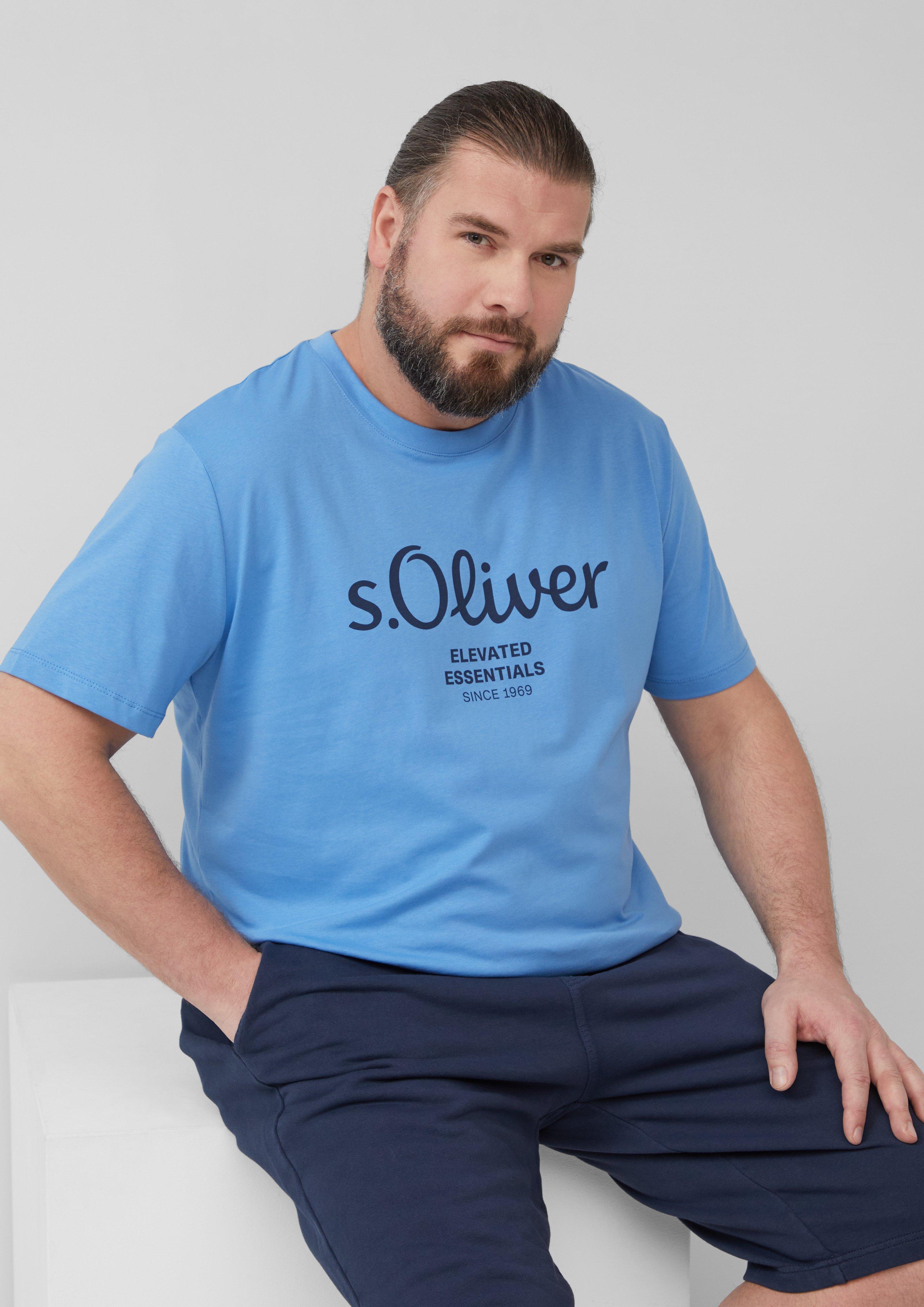 T-shirt in 55D1, 67D1, 54D1, 01D2, 42D1, 20D1, 50D1 & 99D2