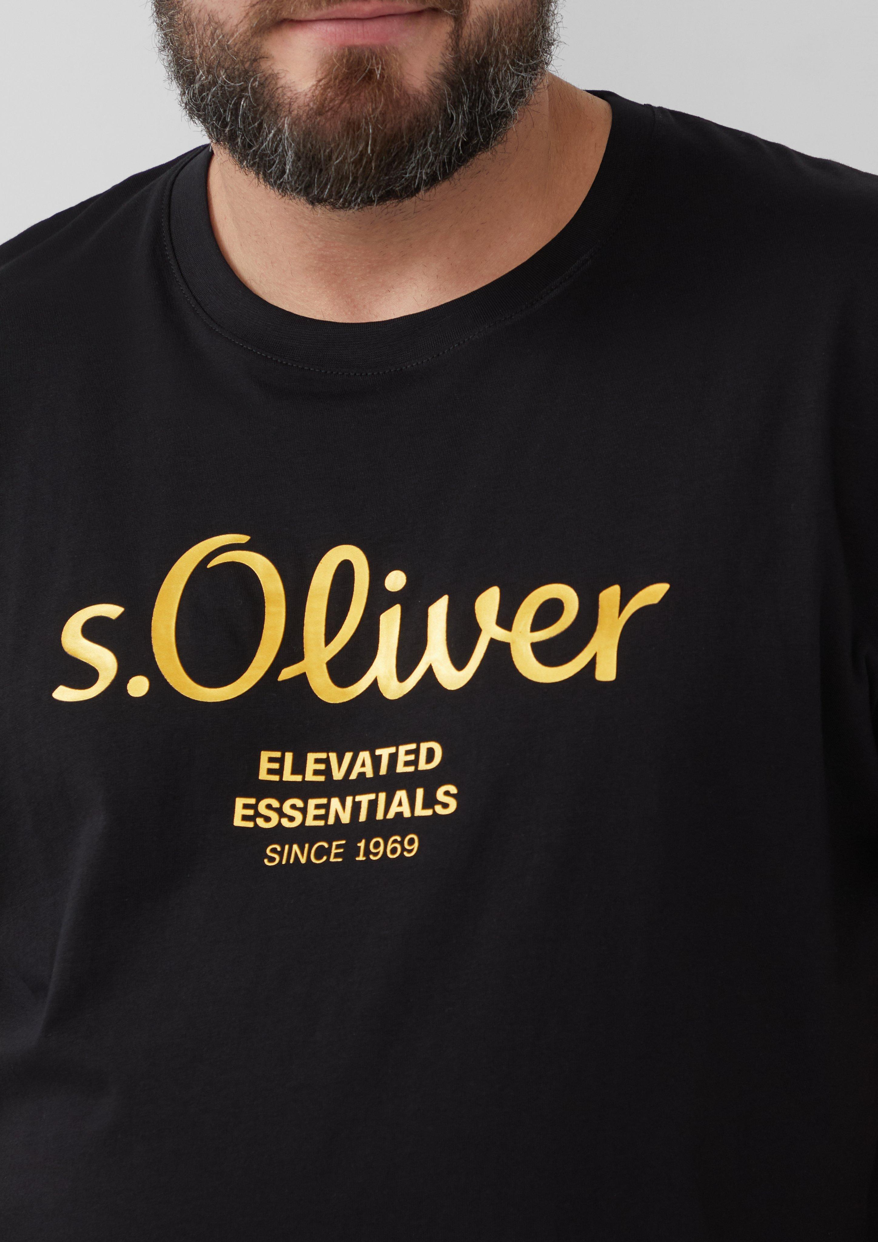 T-shirt in 99D2, 67D1, 55D1, 54D1, 01D2, 42D1, 20D1 & 50D1