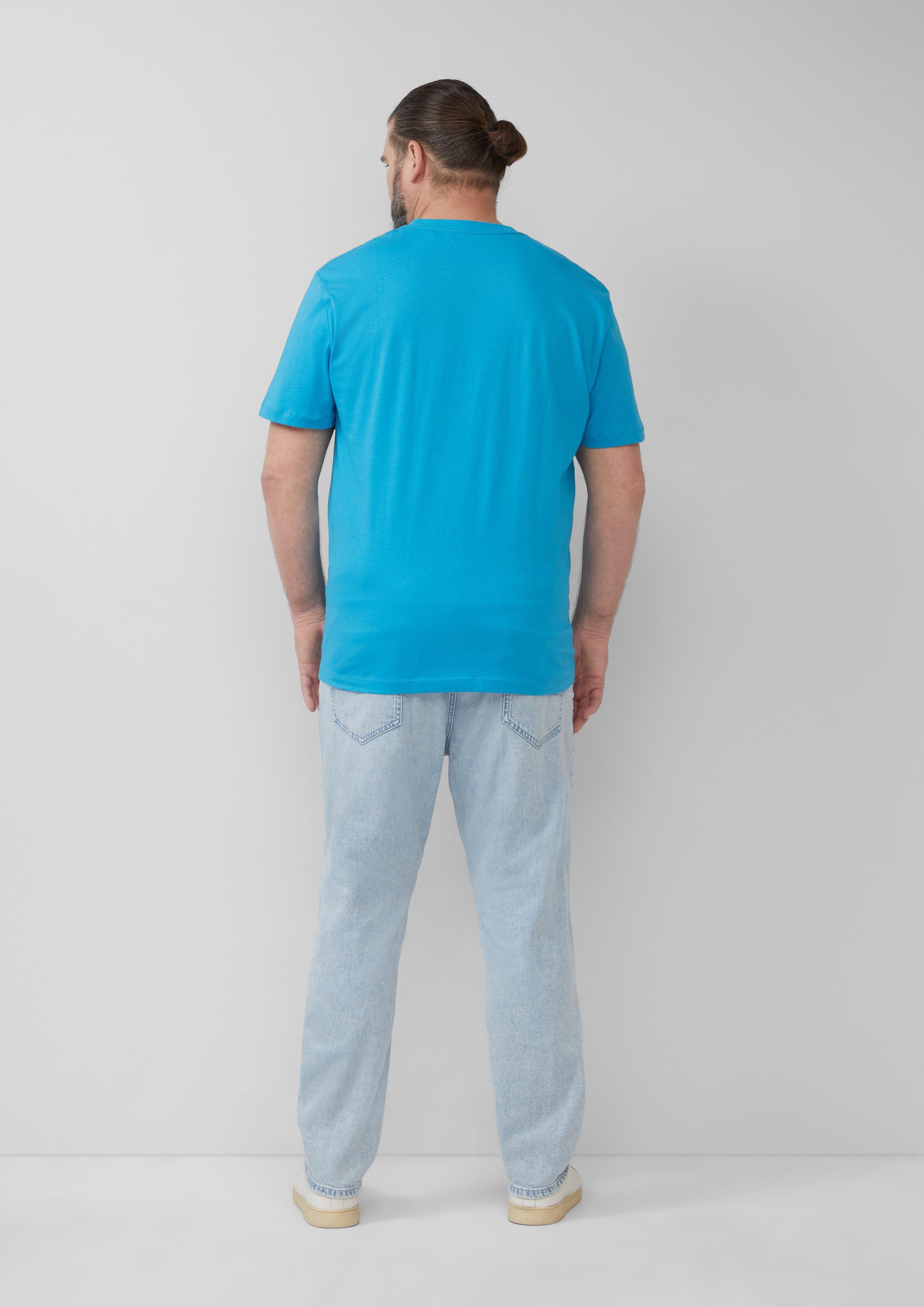 T-shirt in 62D1, 99D2, 20D2, 78D2, 58D1, 01D1 & 65D1