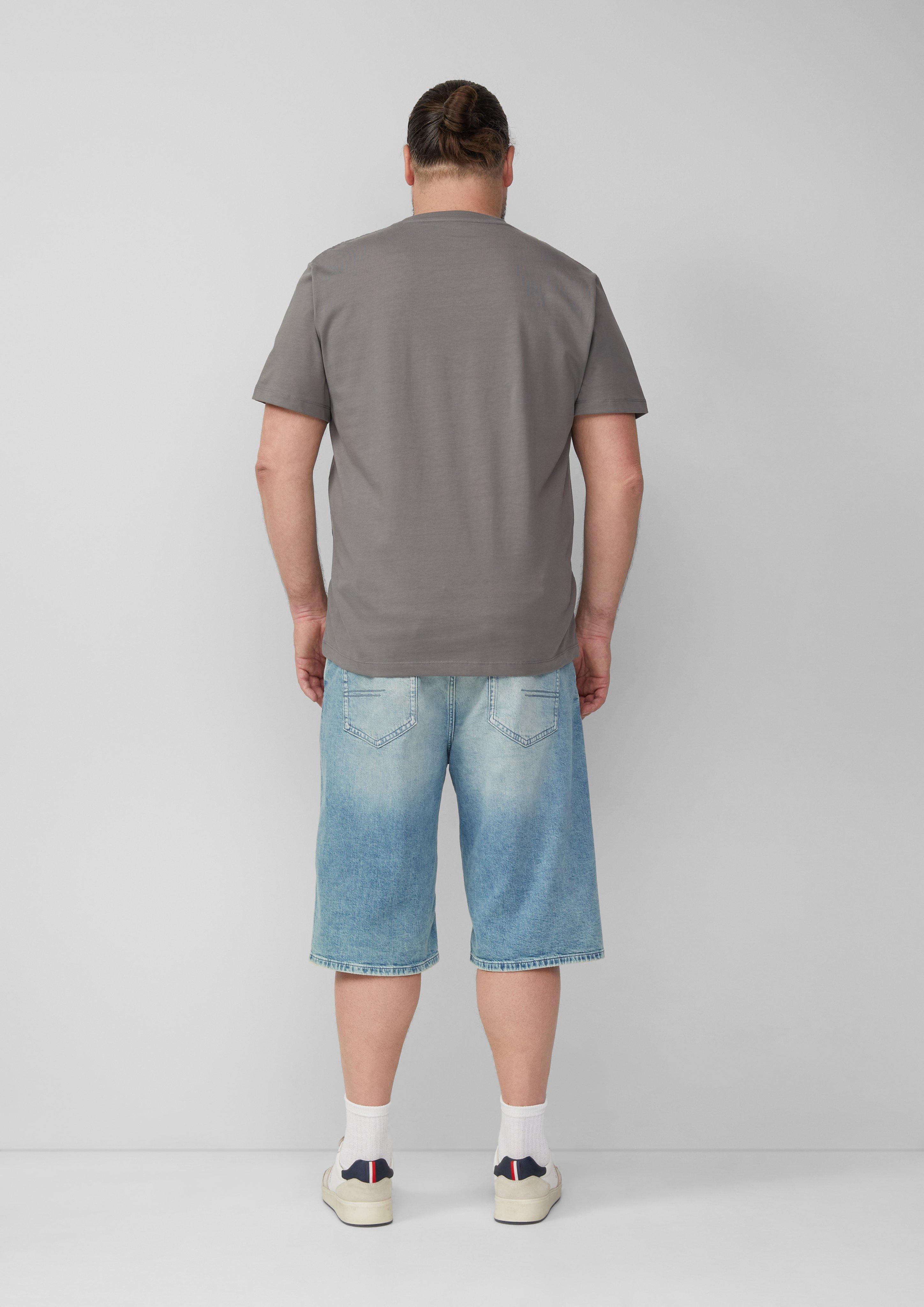 T-Shirt in 94D6, 99D4 & 01D2