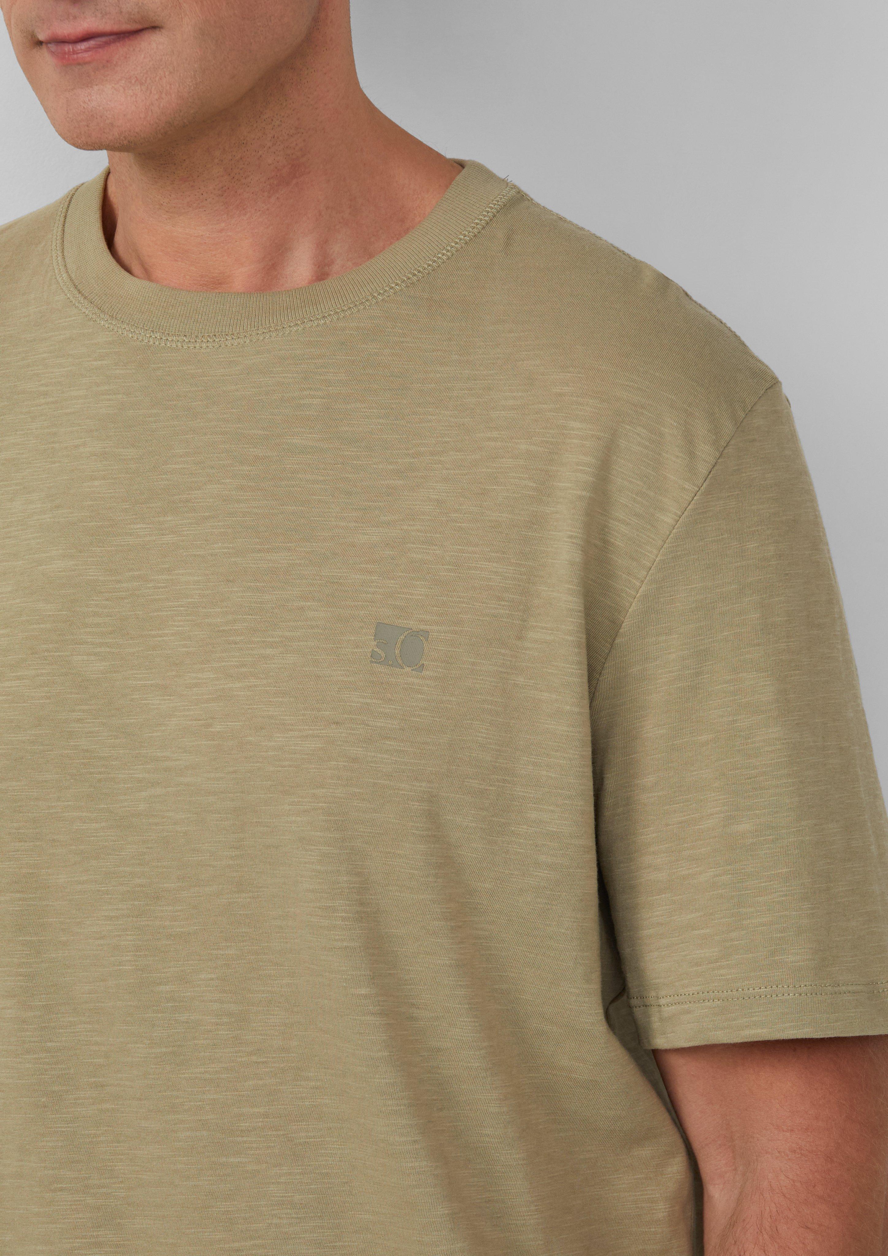 T-shirt in 7880, 7595, 5852 & 6092