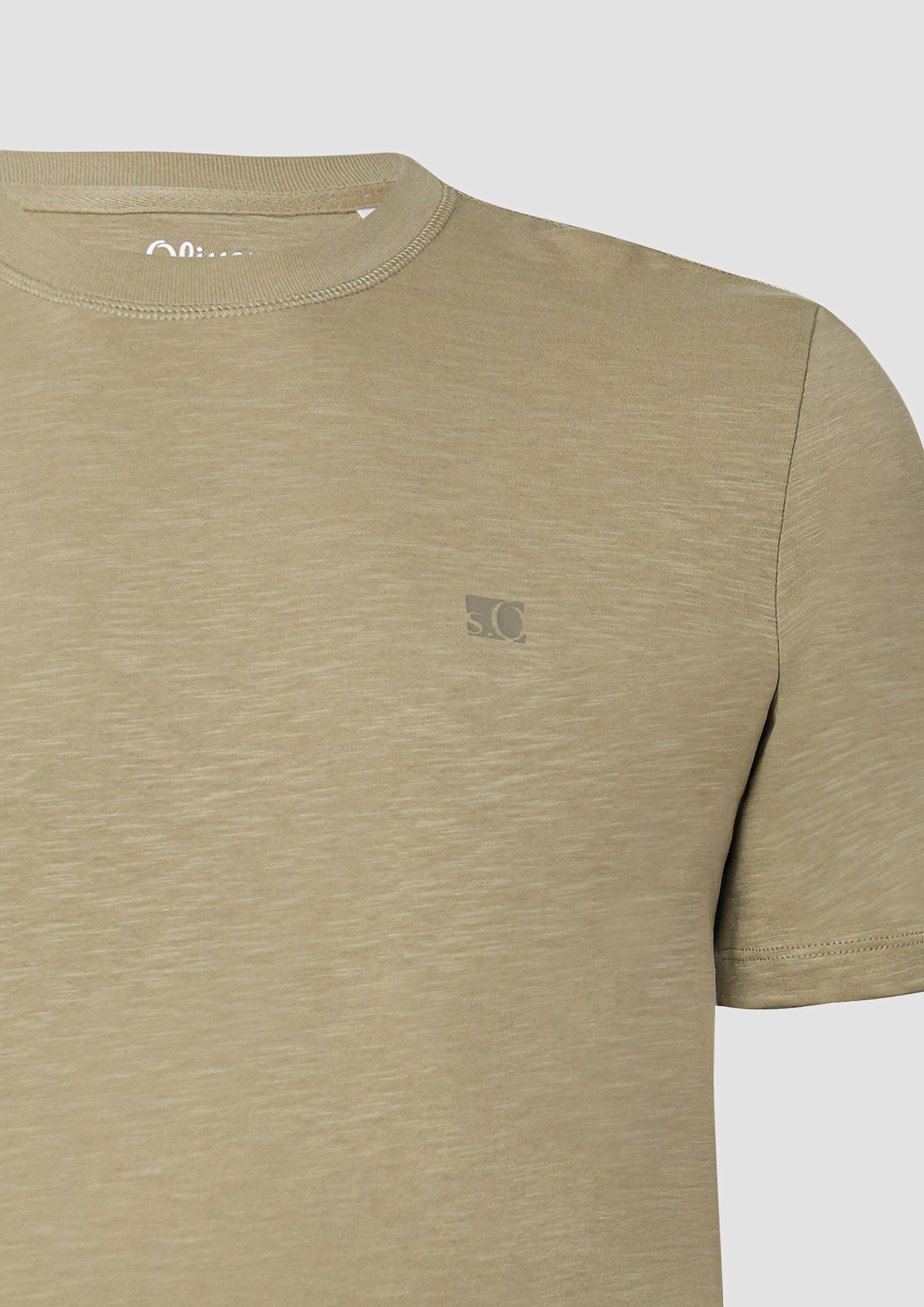 T-shirt in 7880, 7595, 5852 & 6092