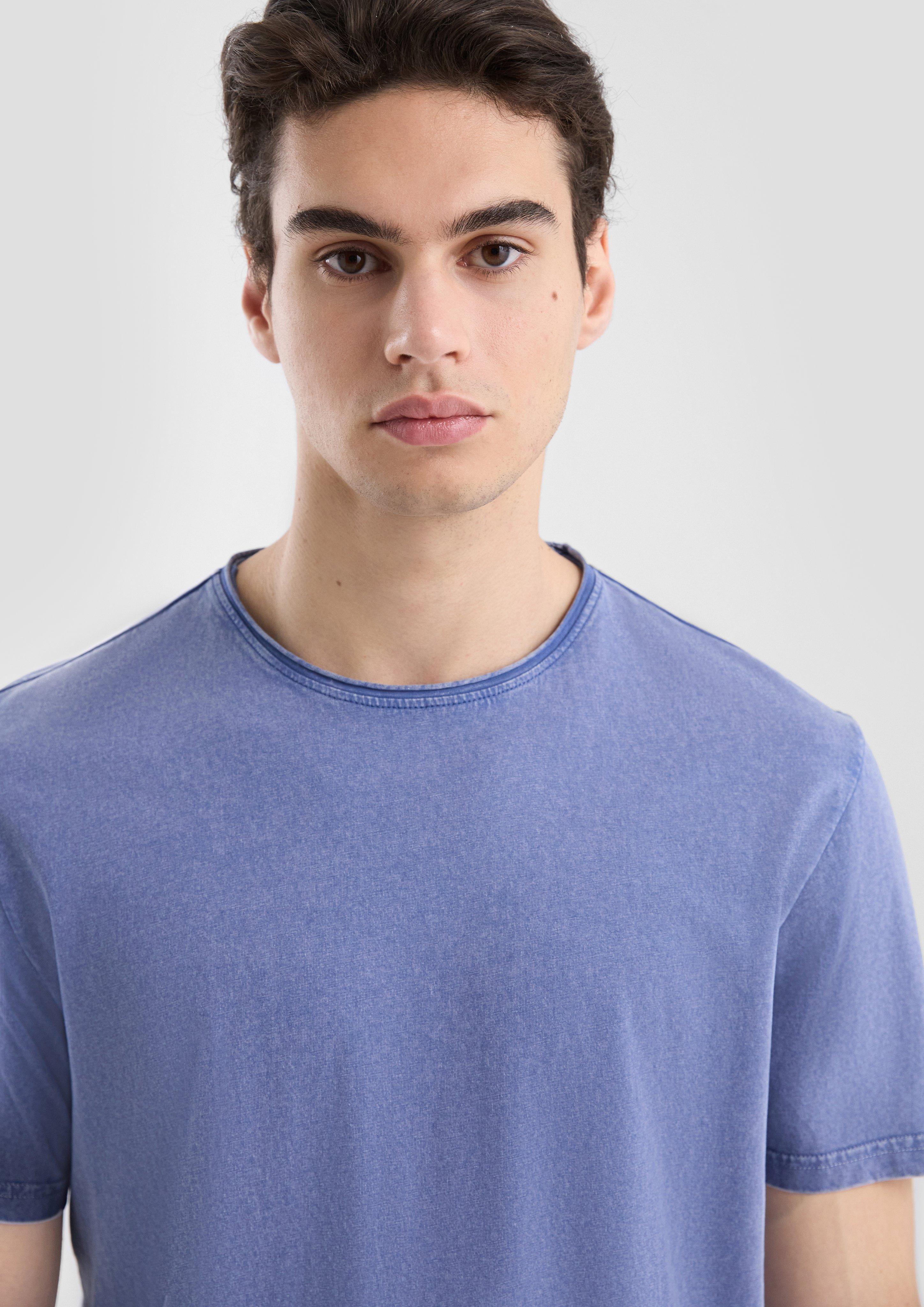 T-shirt in 5529, 7806 & 7928