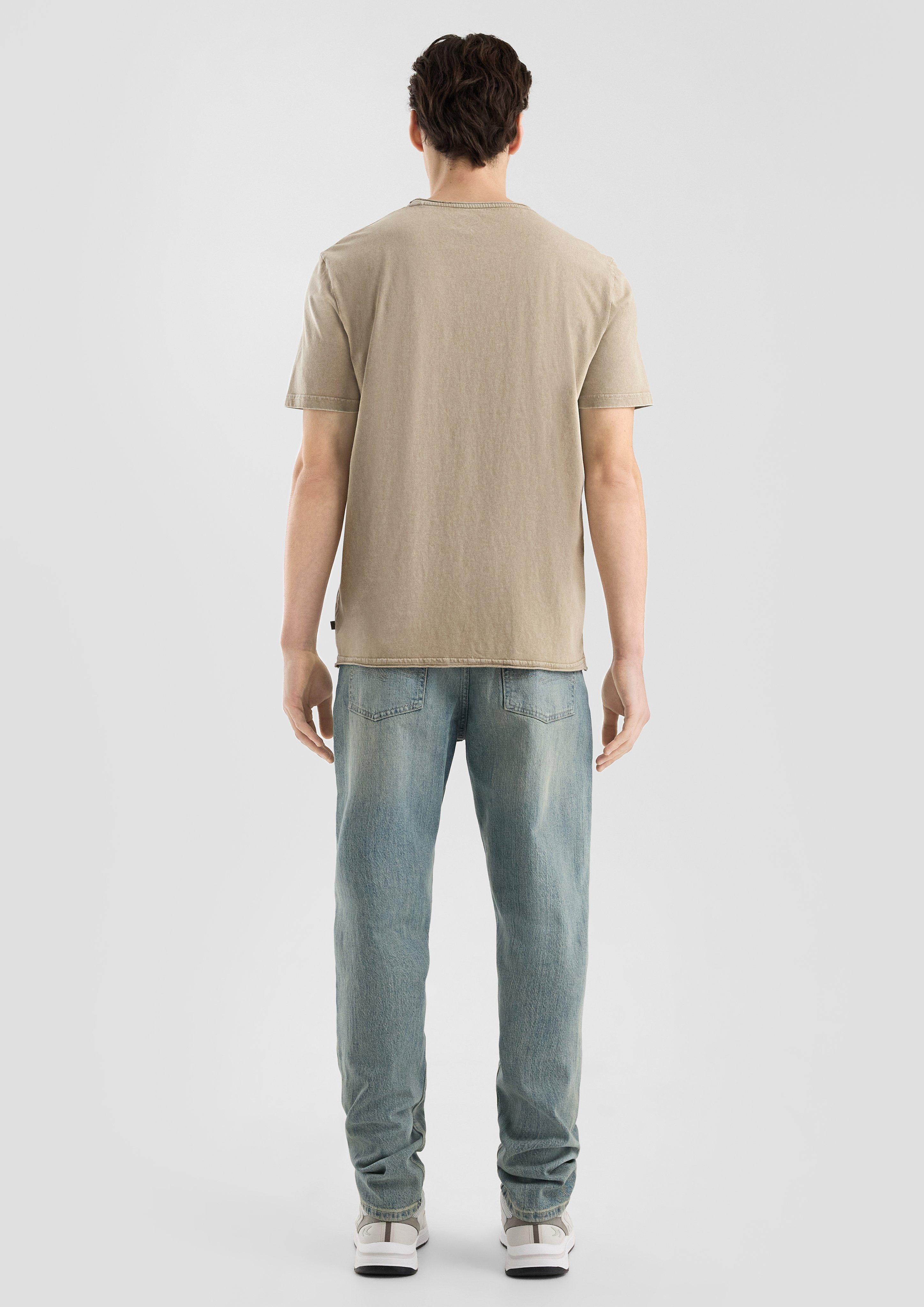 T-shirt in 7806, 7928 & 5529