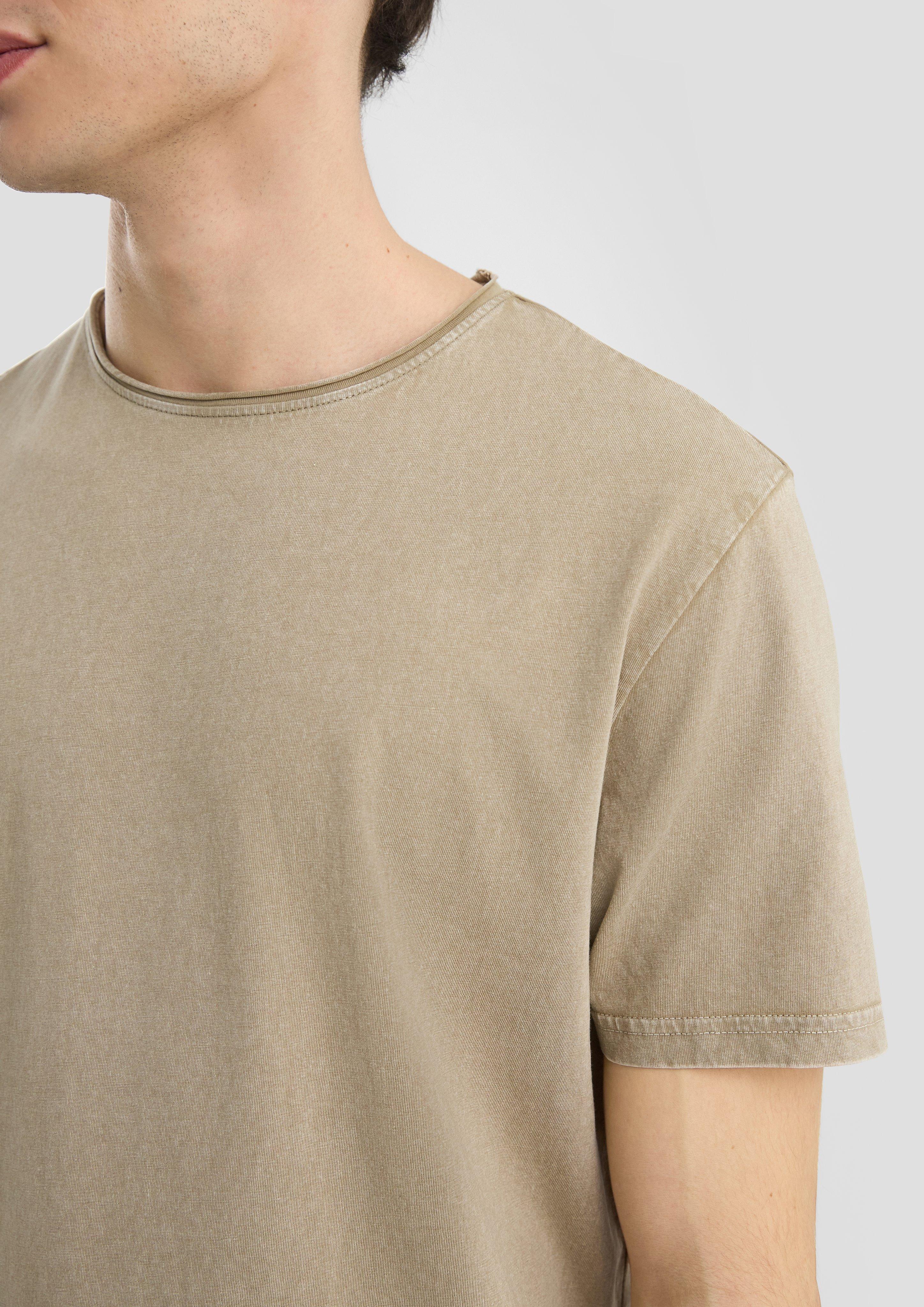 T-shirt in 7806, 7928 & 5529