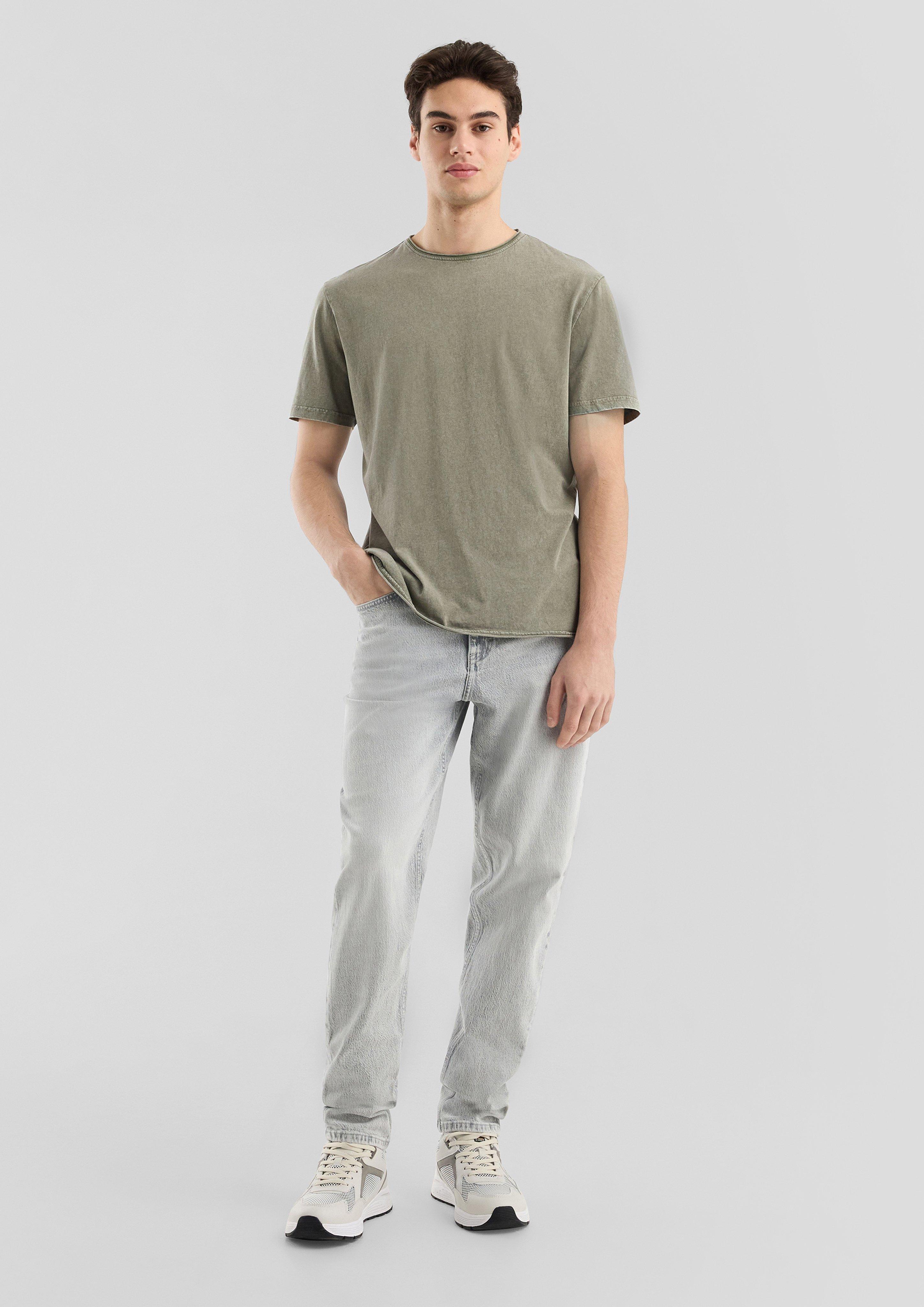 T-Shirt in 7928, 7806 & 5529