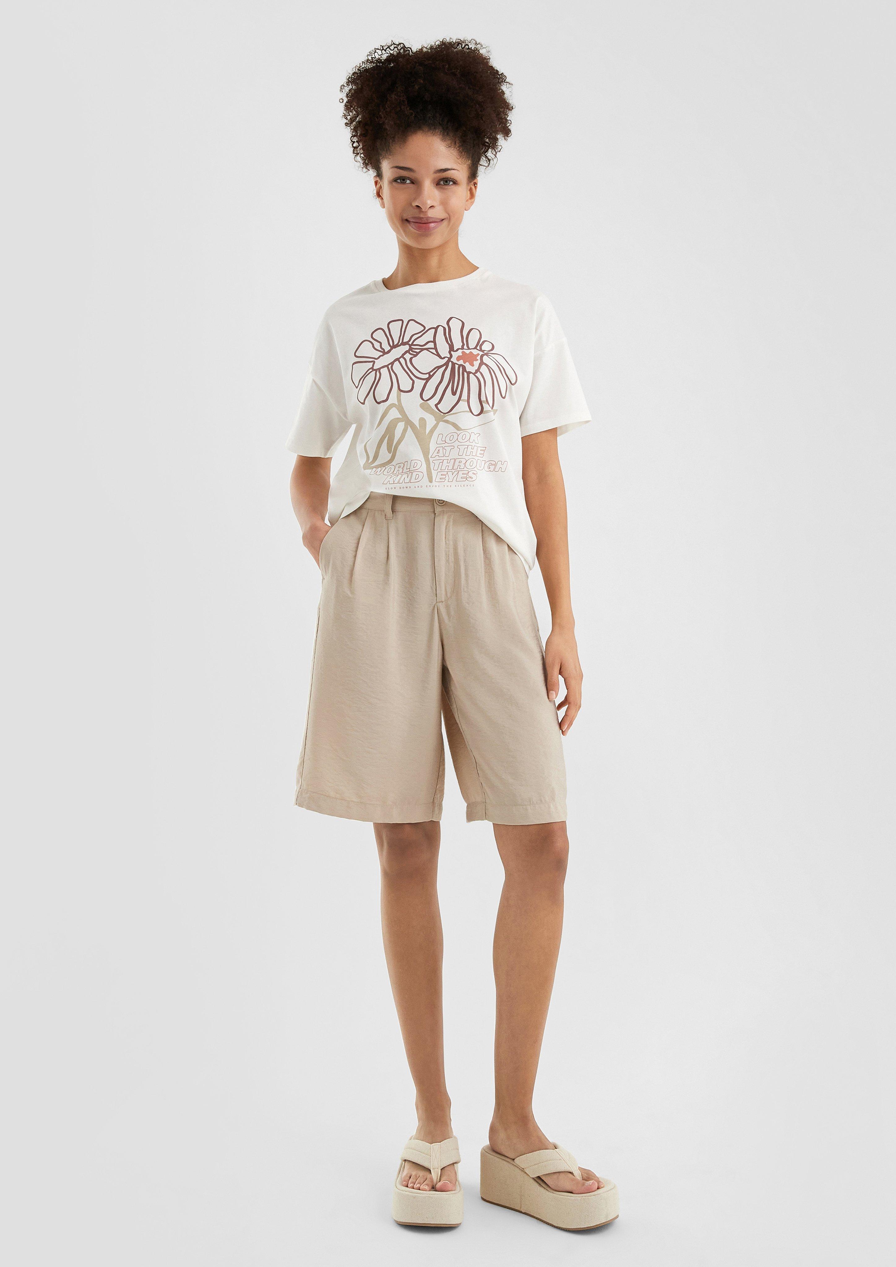 T-Shirt in 02D0, 81D2, 99D1 & 44D1