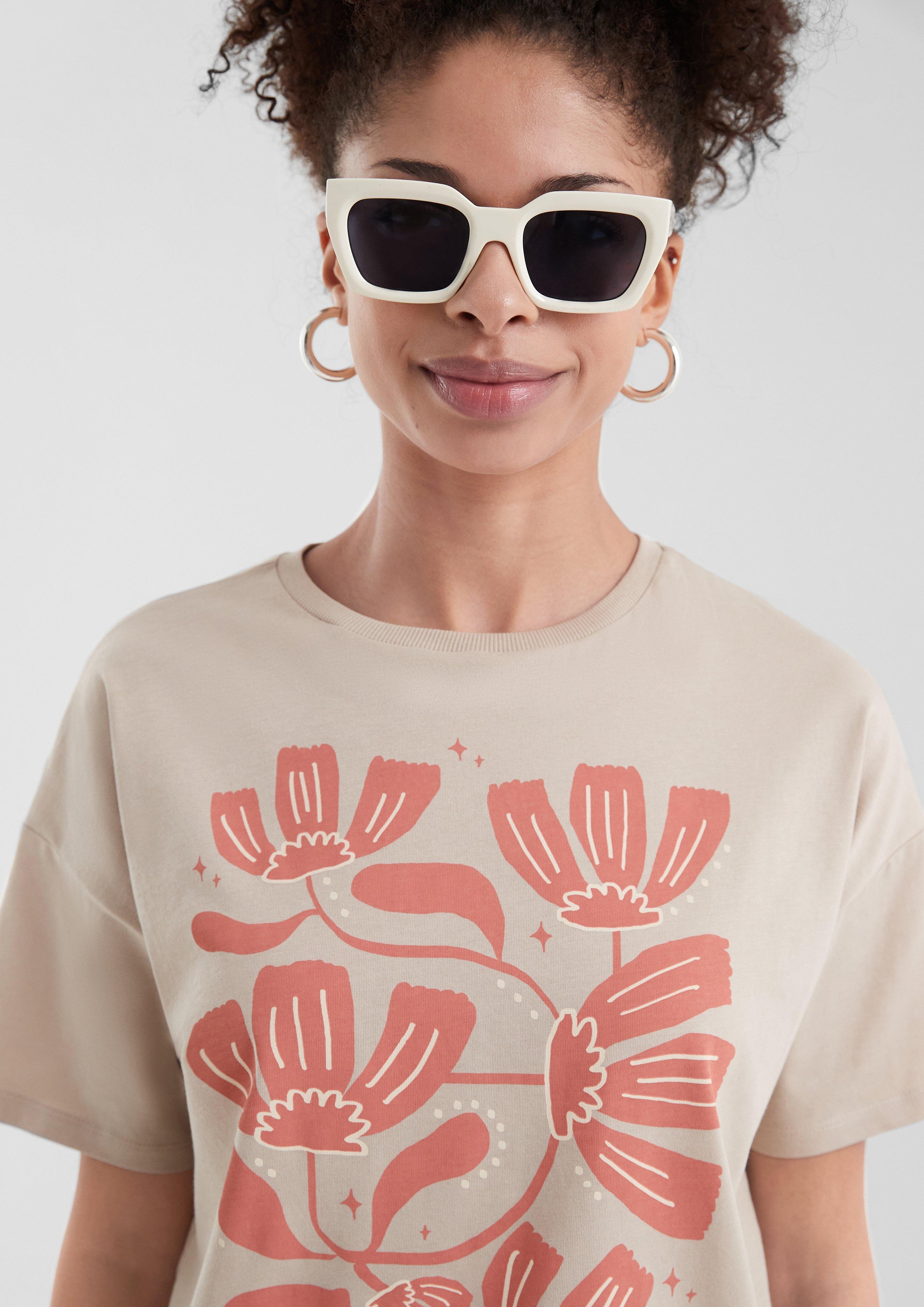 T-shirt in 81D2, 99D1, 02D0 & 44D1