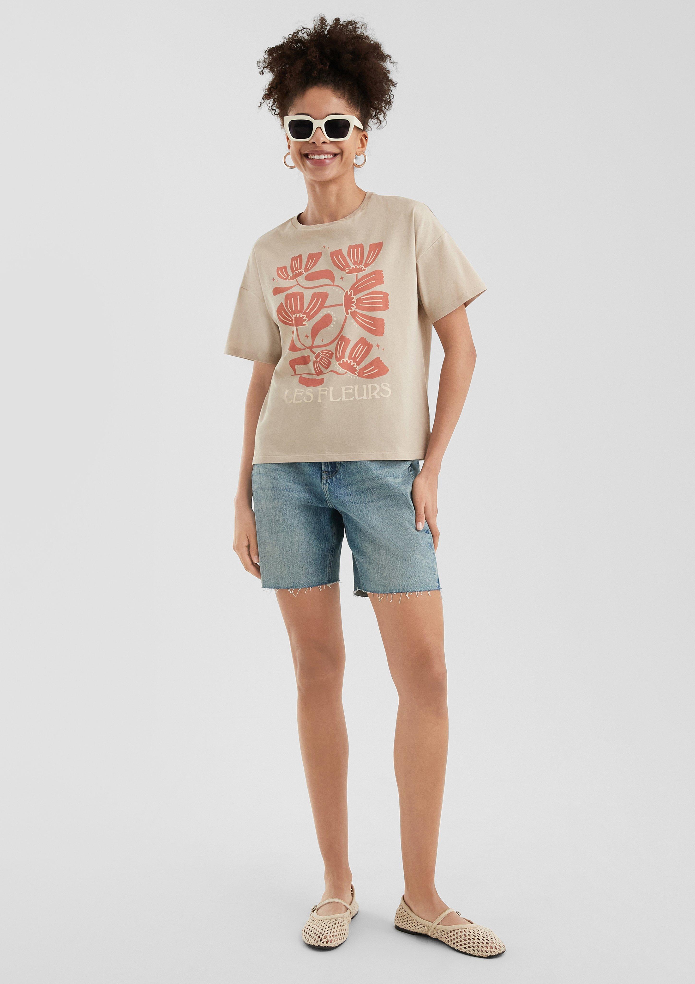 T-shirt in 81D2, 99D1, 02D0 & 44D1