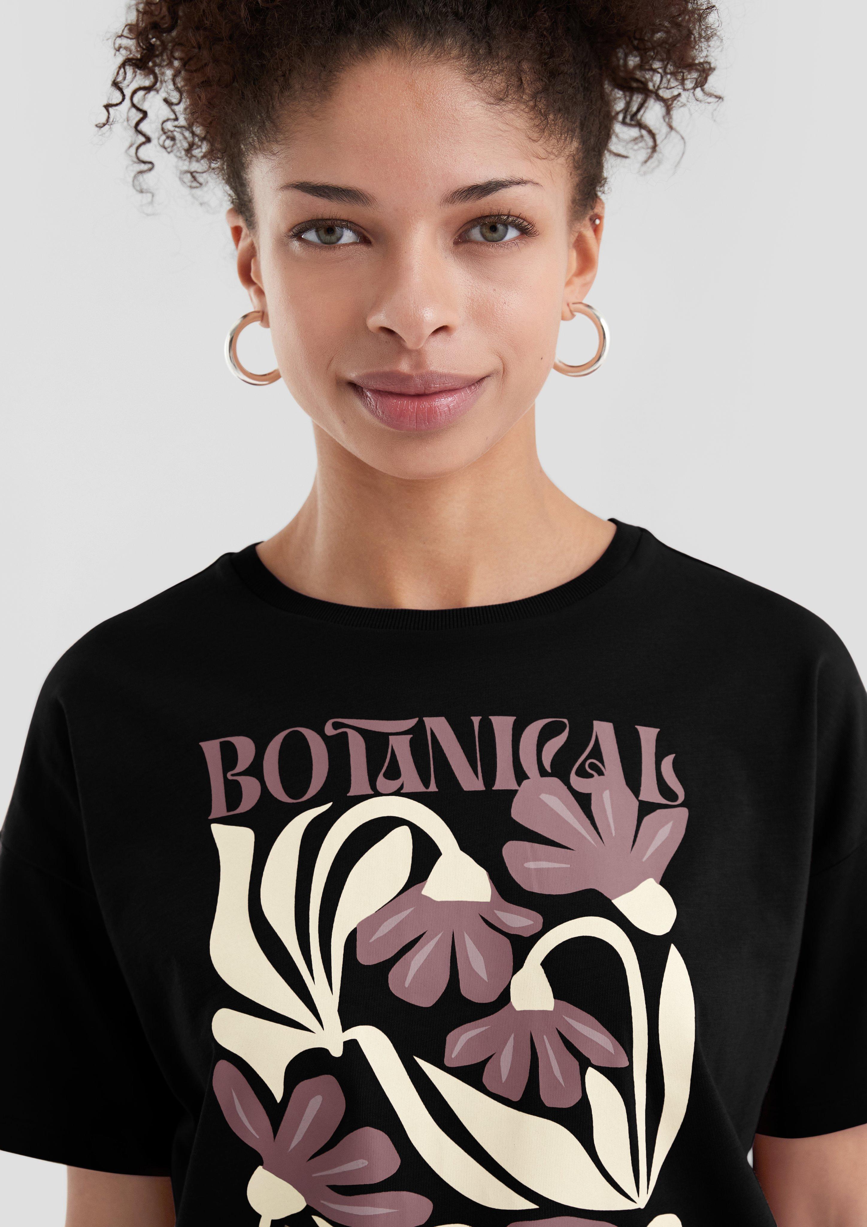 T-shirt in 99D1, 81D2, 02D0 & 44D1