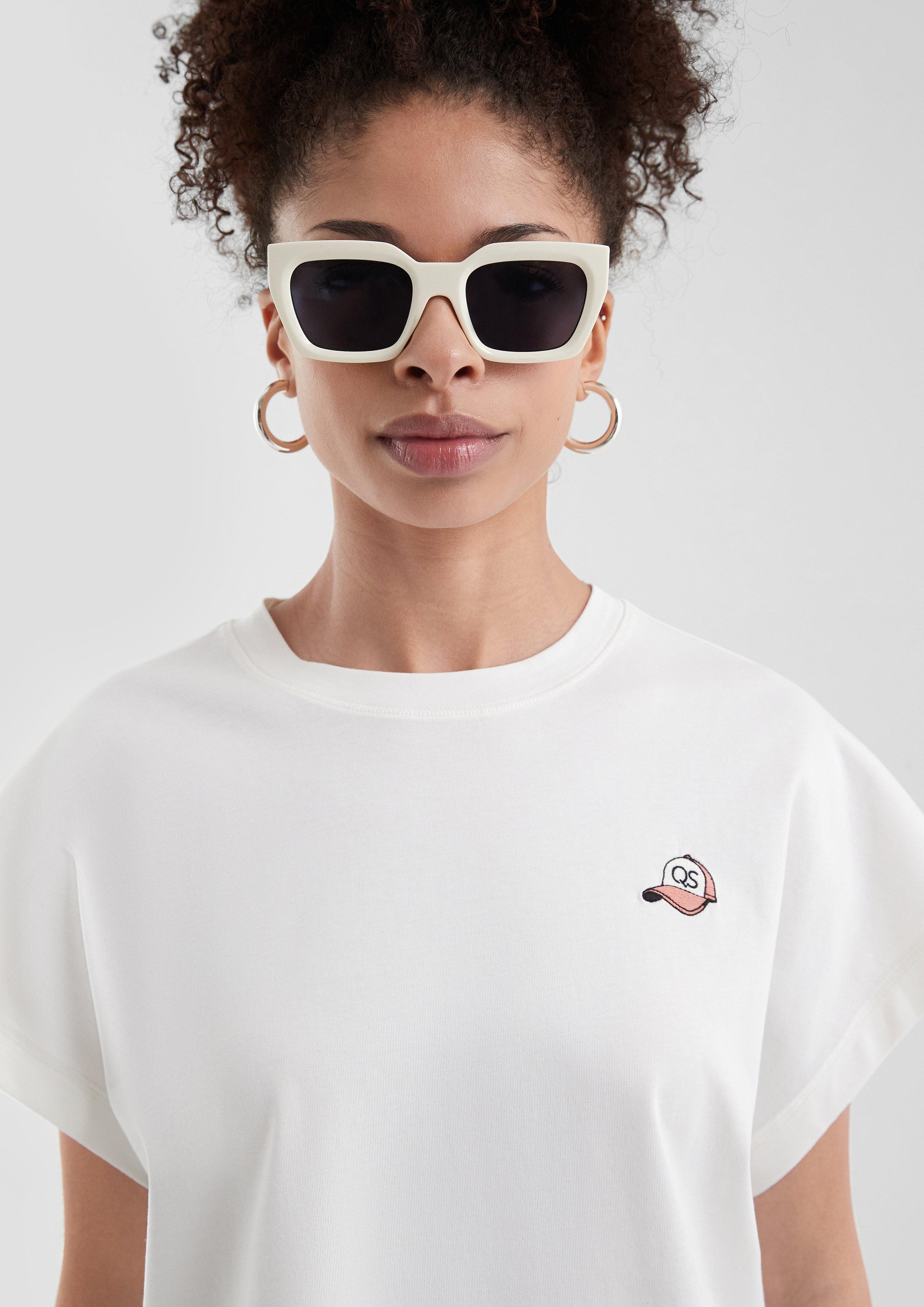 T-Shirt in 0200, 9999 & 4438