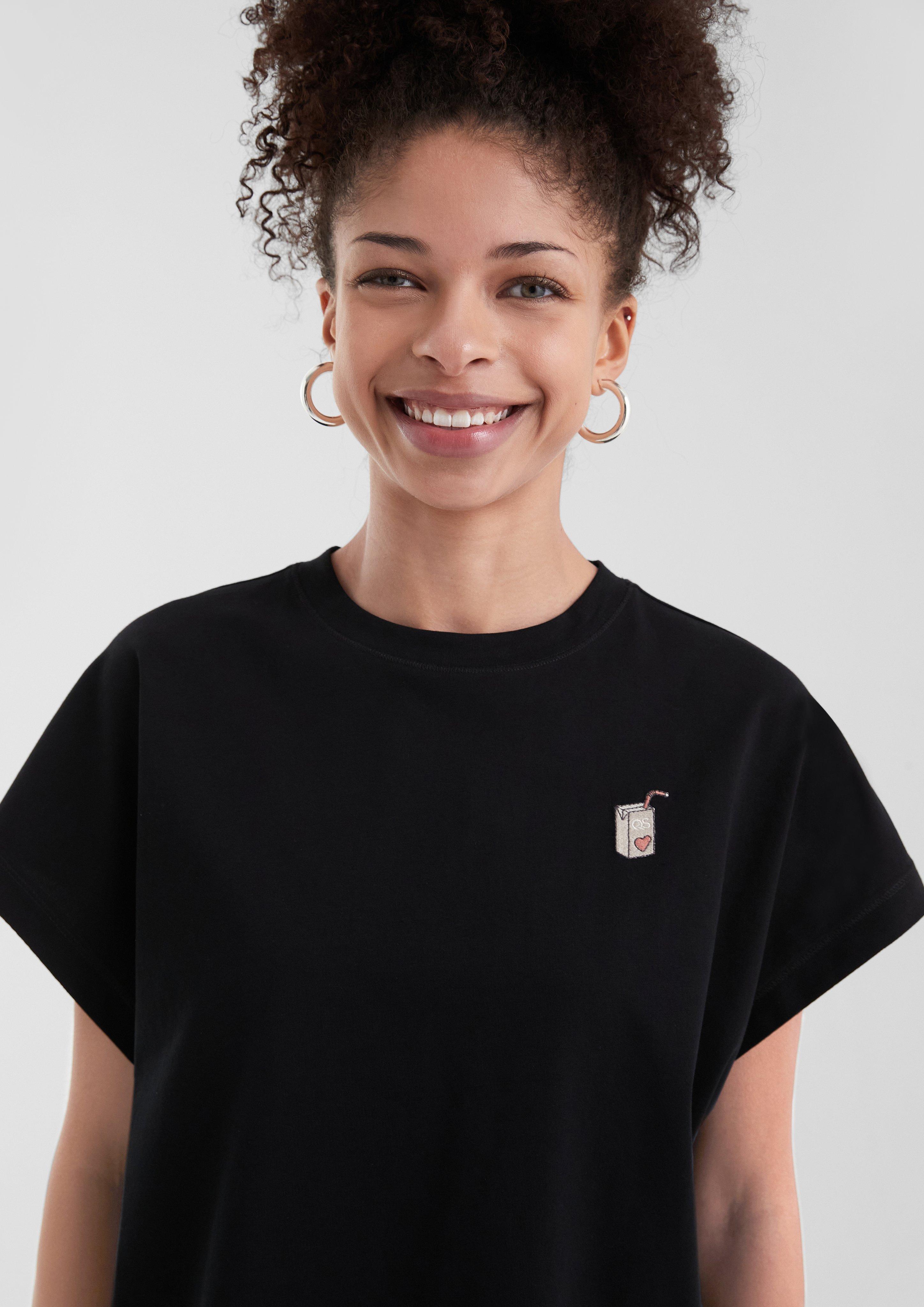 T-Shirt in 9999, 0200 & 4438