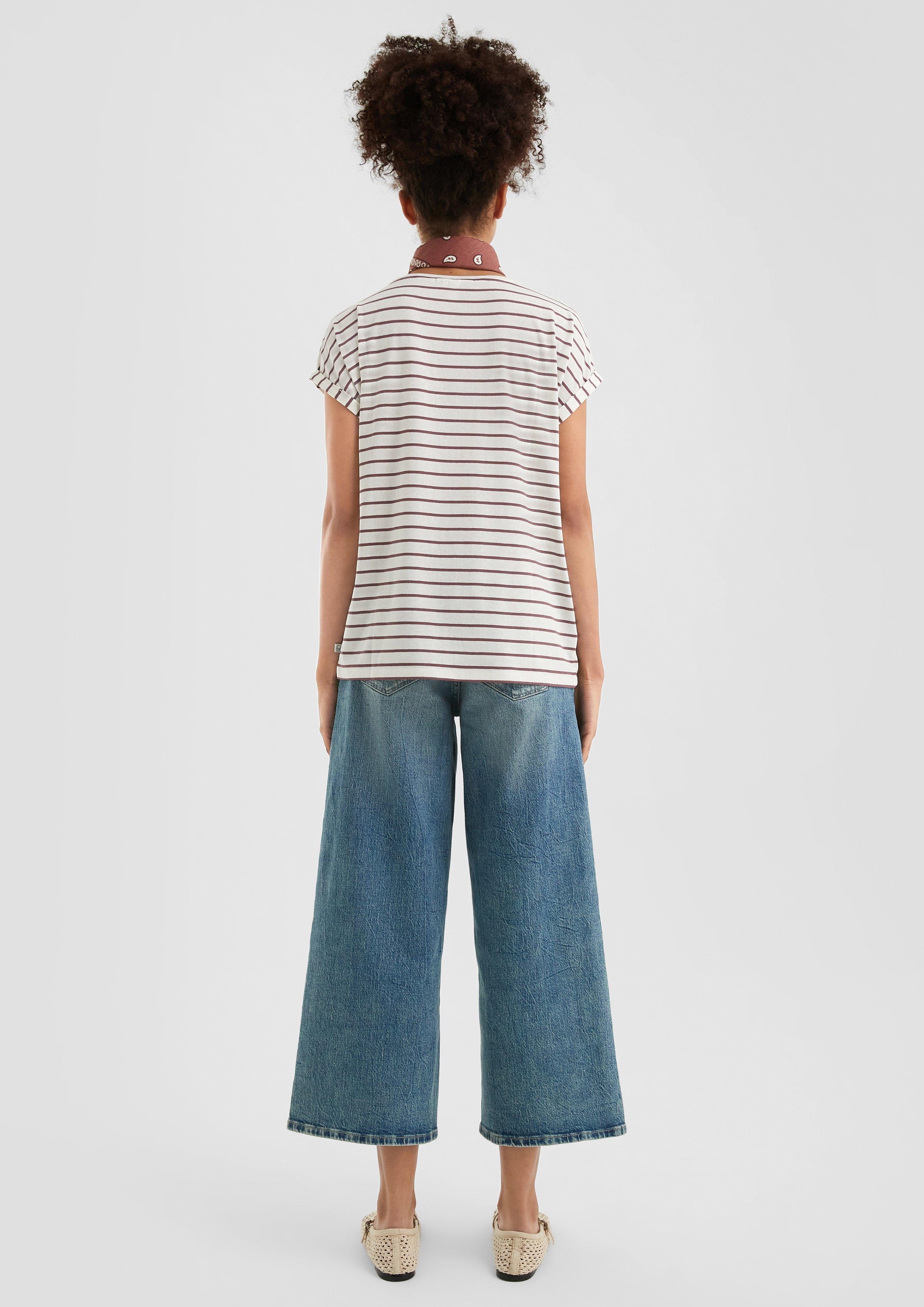 T-Shirt in 44G0, 99G0 & 81G0