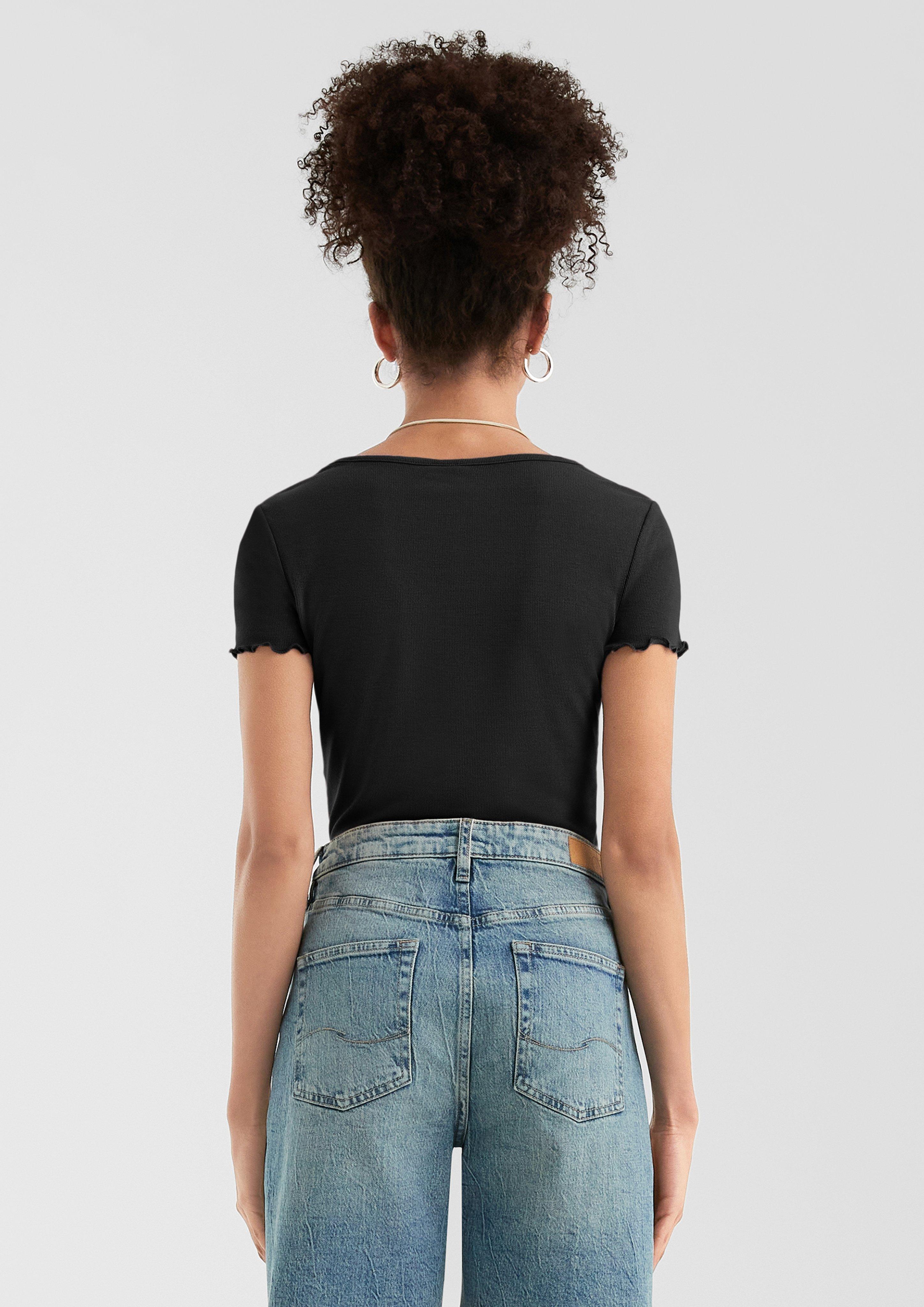 T-Shirt in 9999, 0200 & 4438