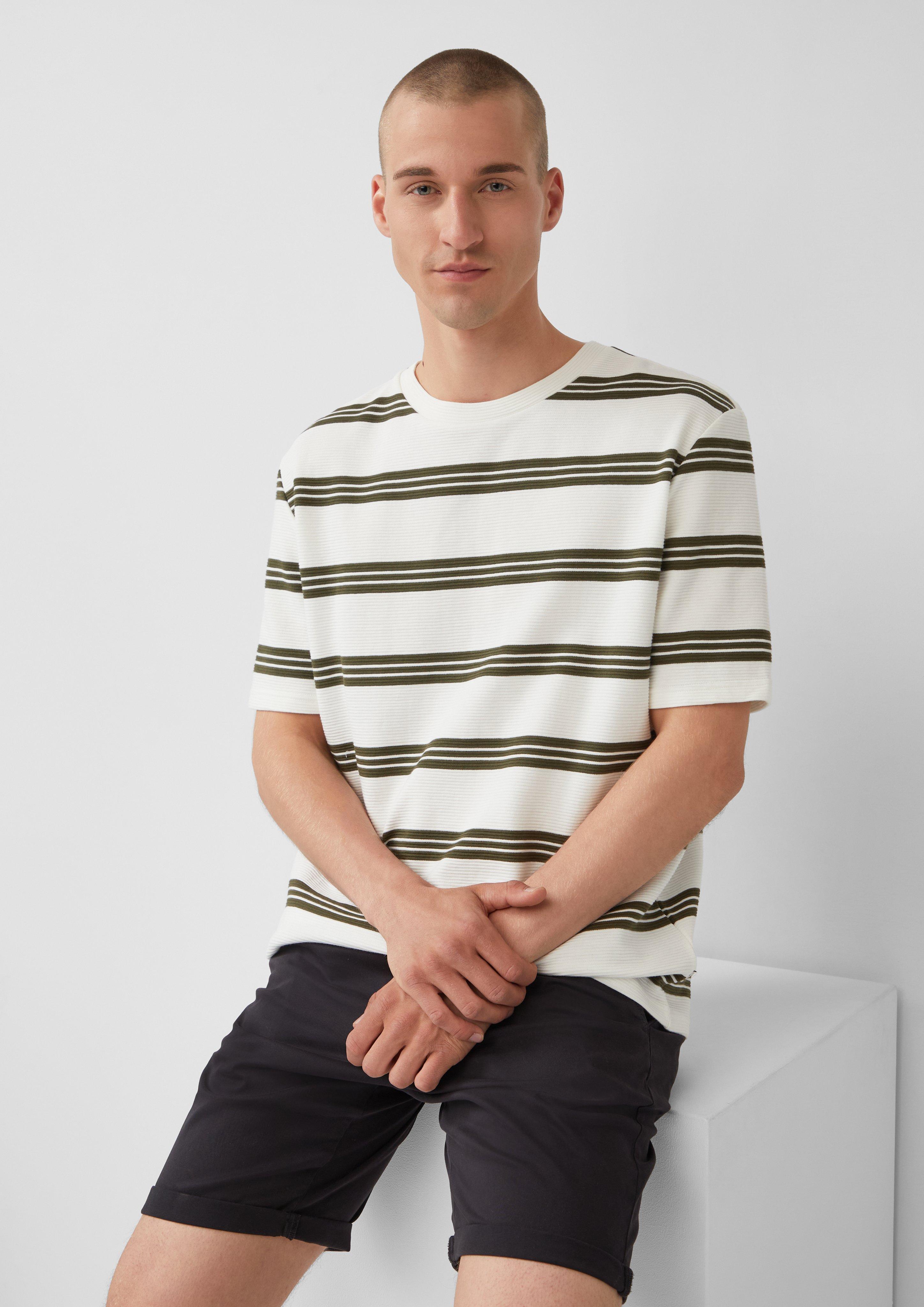 T-shirt in 79G0 & 72G0