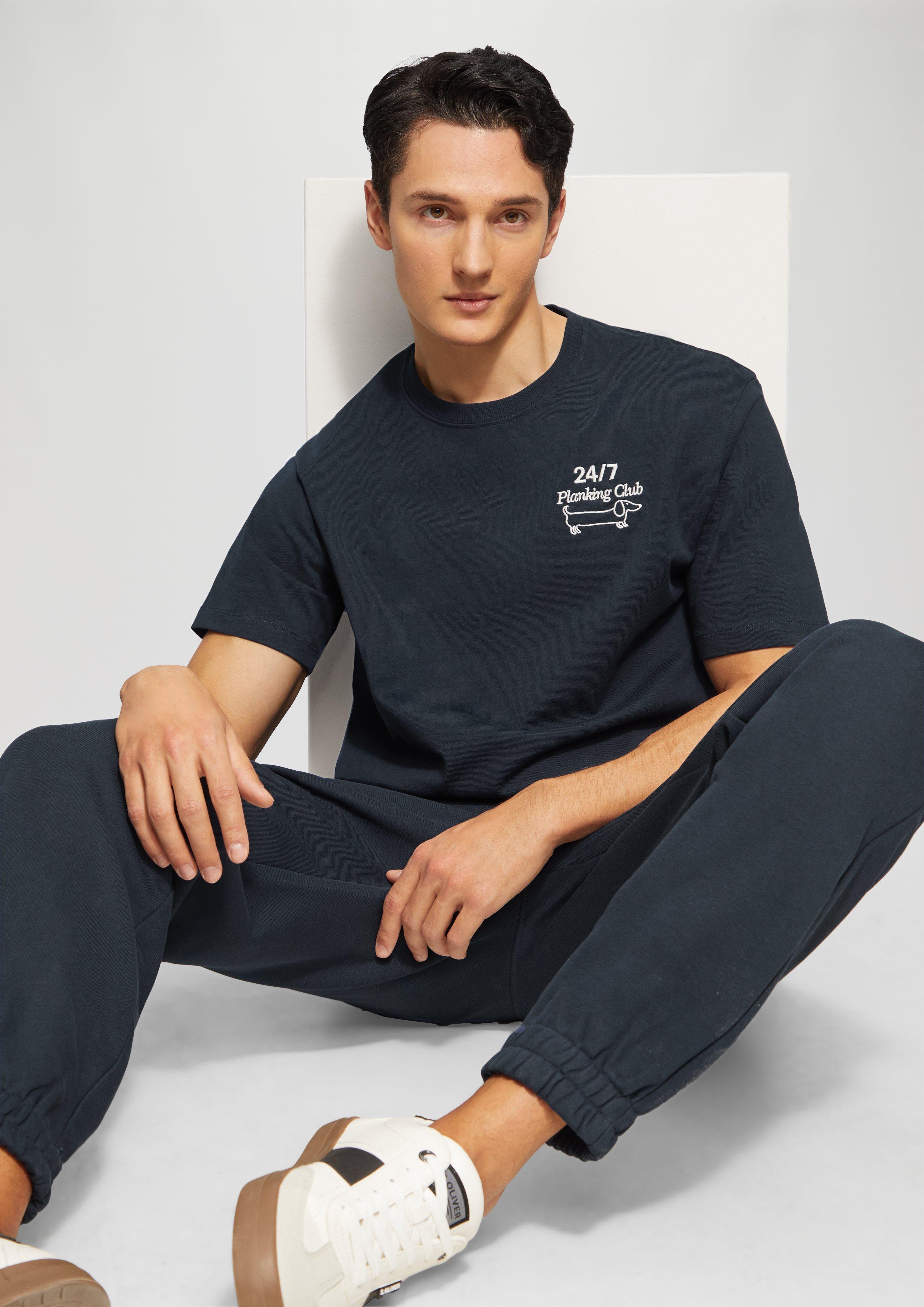 T-shirt in 58D2, 03D3, 03D2, 03D1 & 58D1