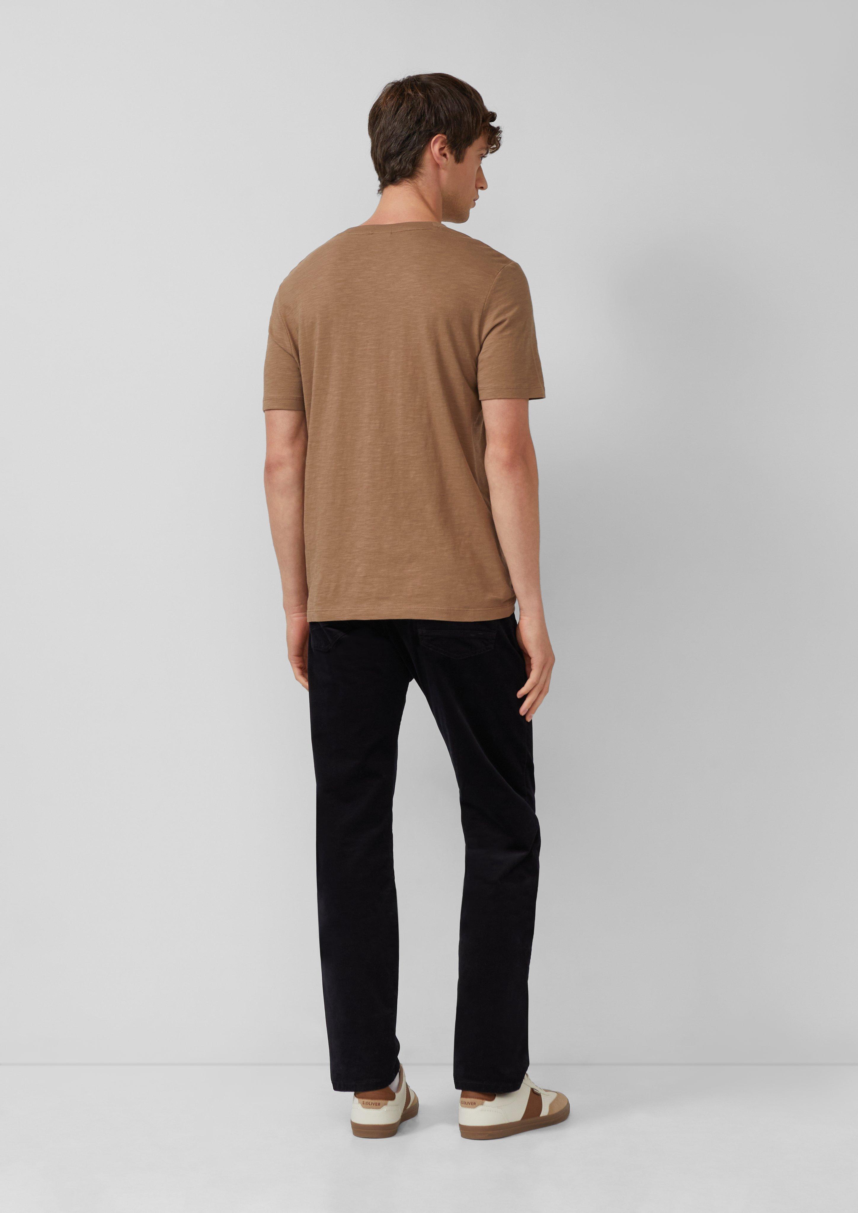 T-shirt in 86D1, 99D6, 90D2, 36D3, 90D5 & 53D4