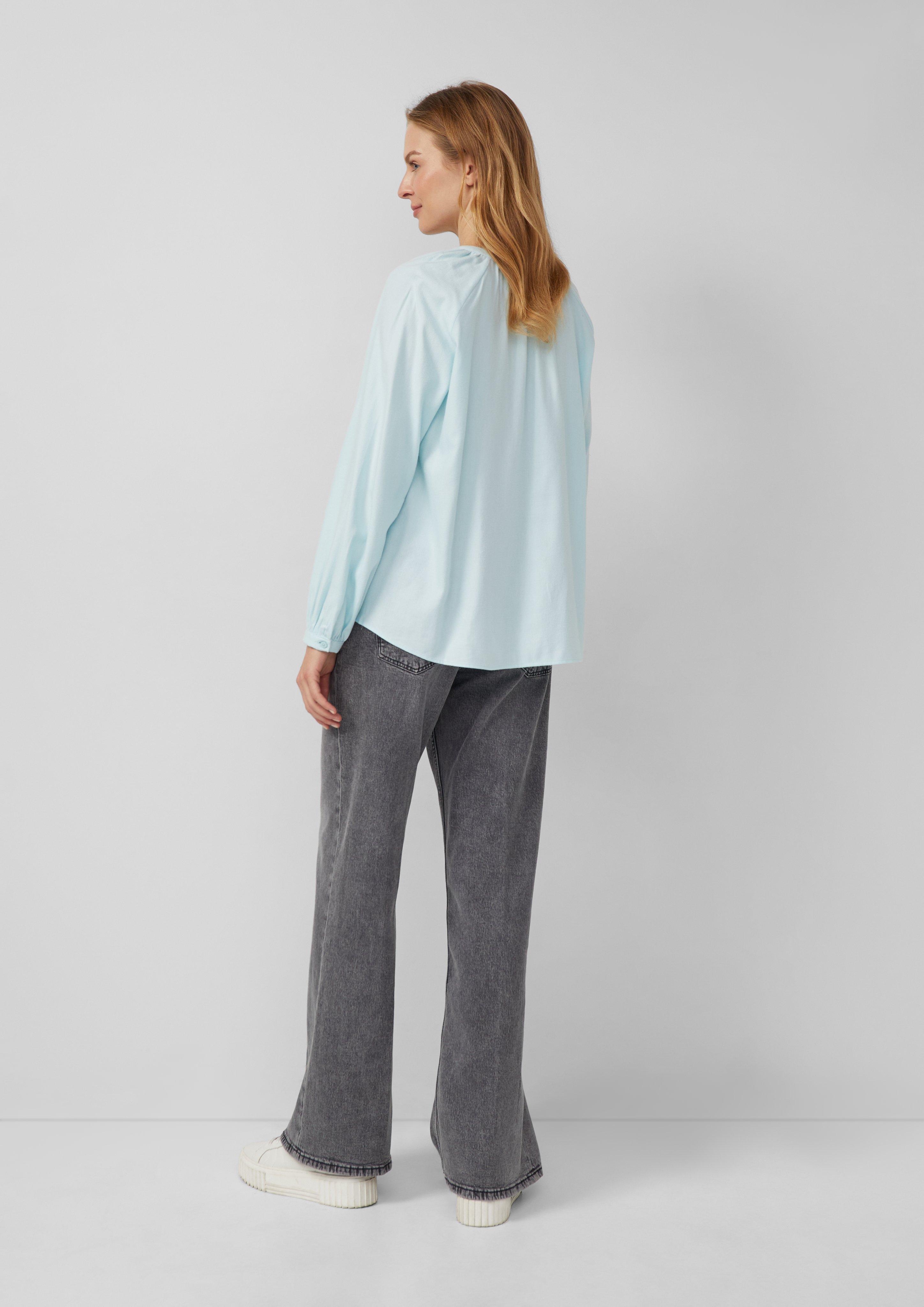 Blouse in 6439 & 0402