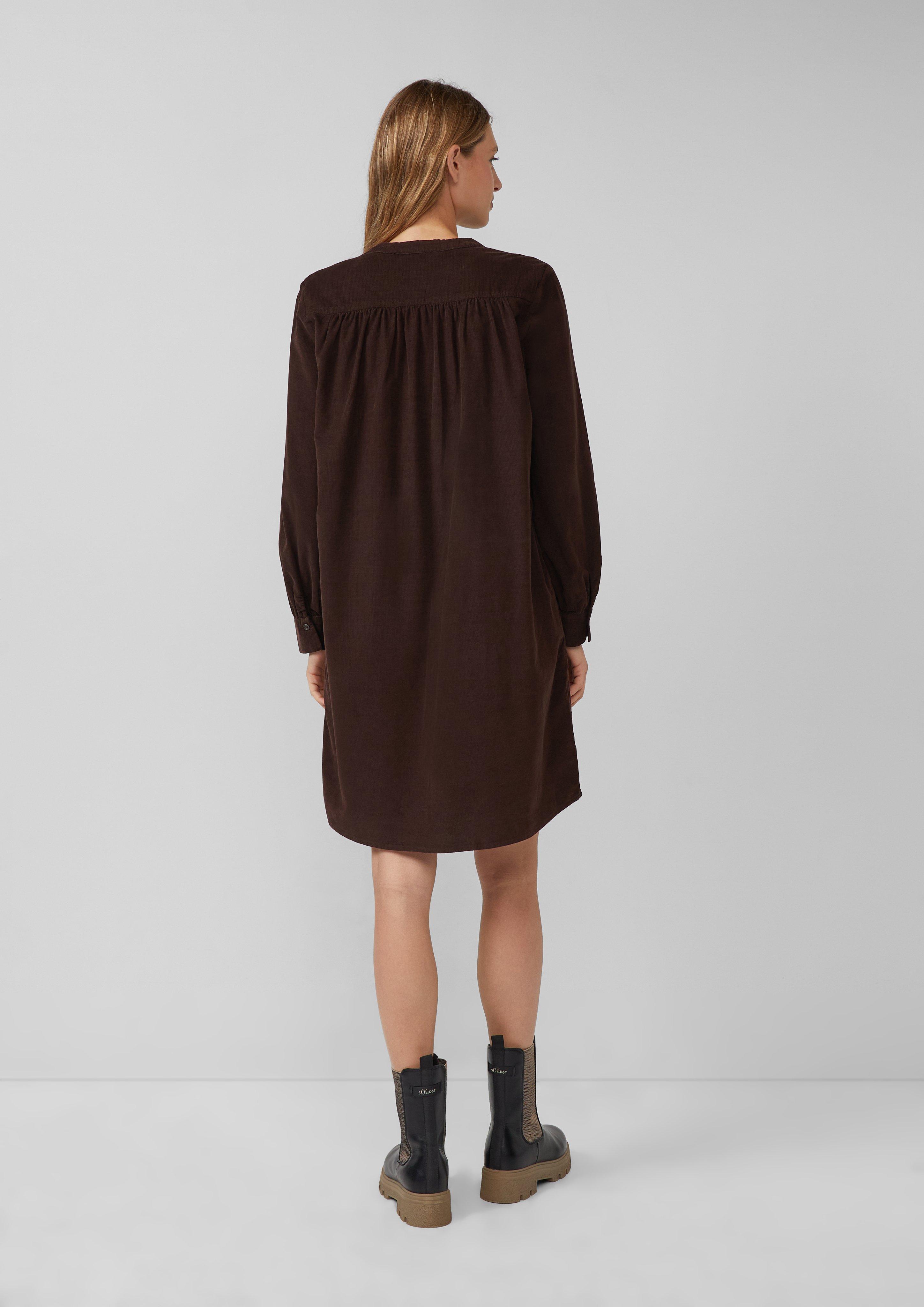 Robe in 8945, 9999 & 3902