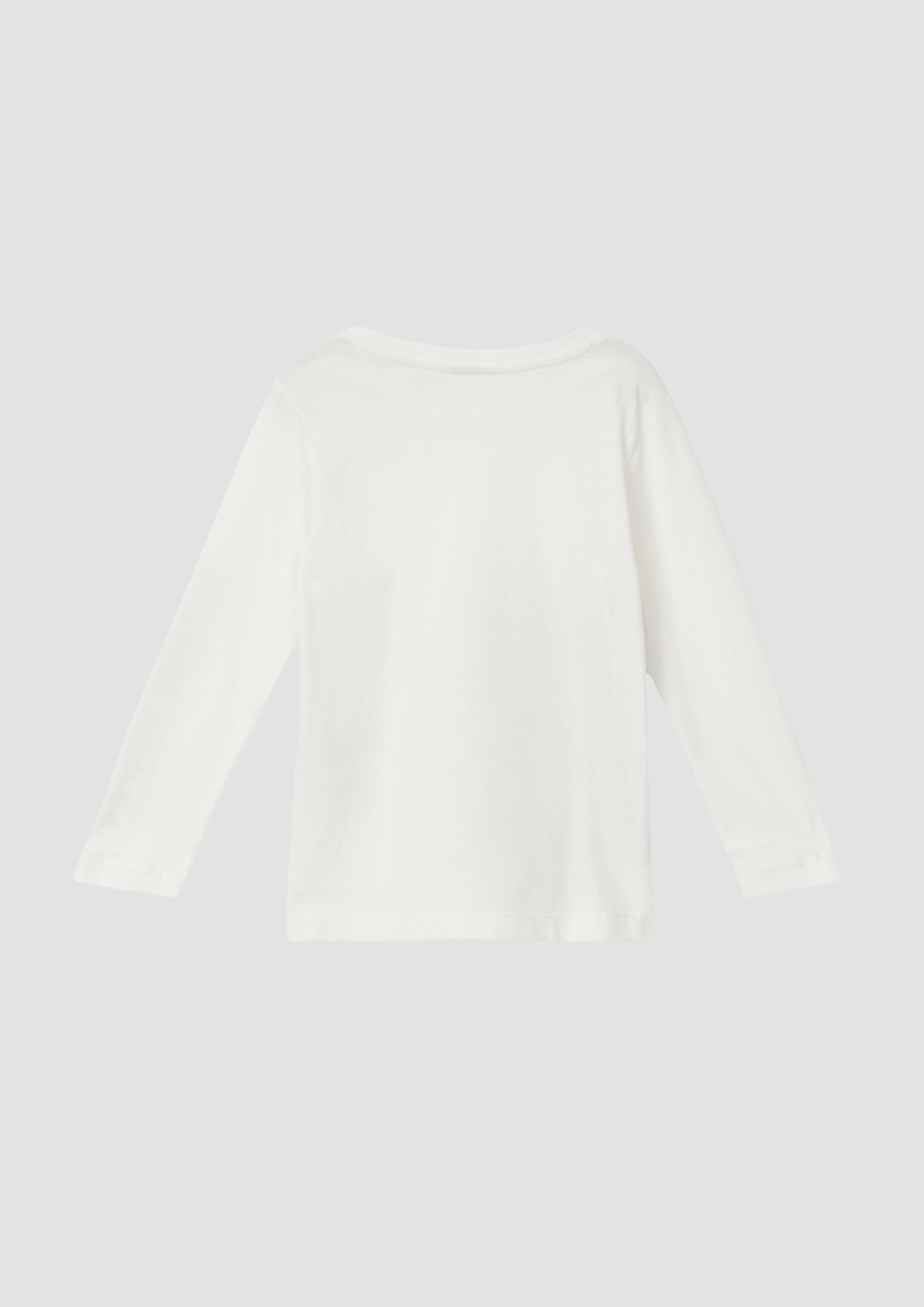 T-shirt in 0210, 3900, 5742 & 8917