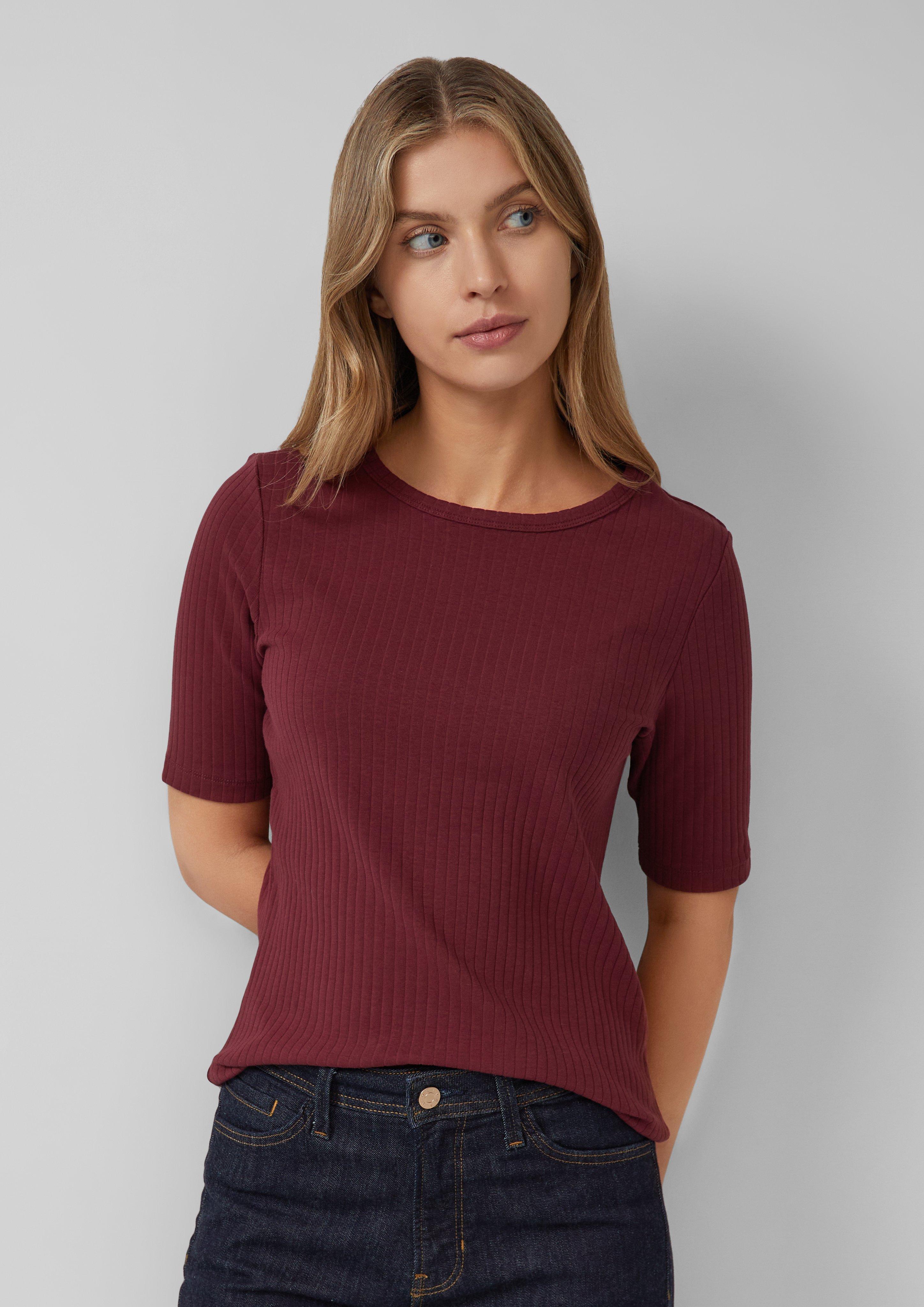 T-Shirt in 3902, 6933, 9999 & 0210