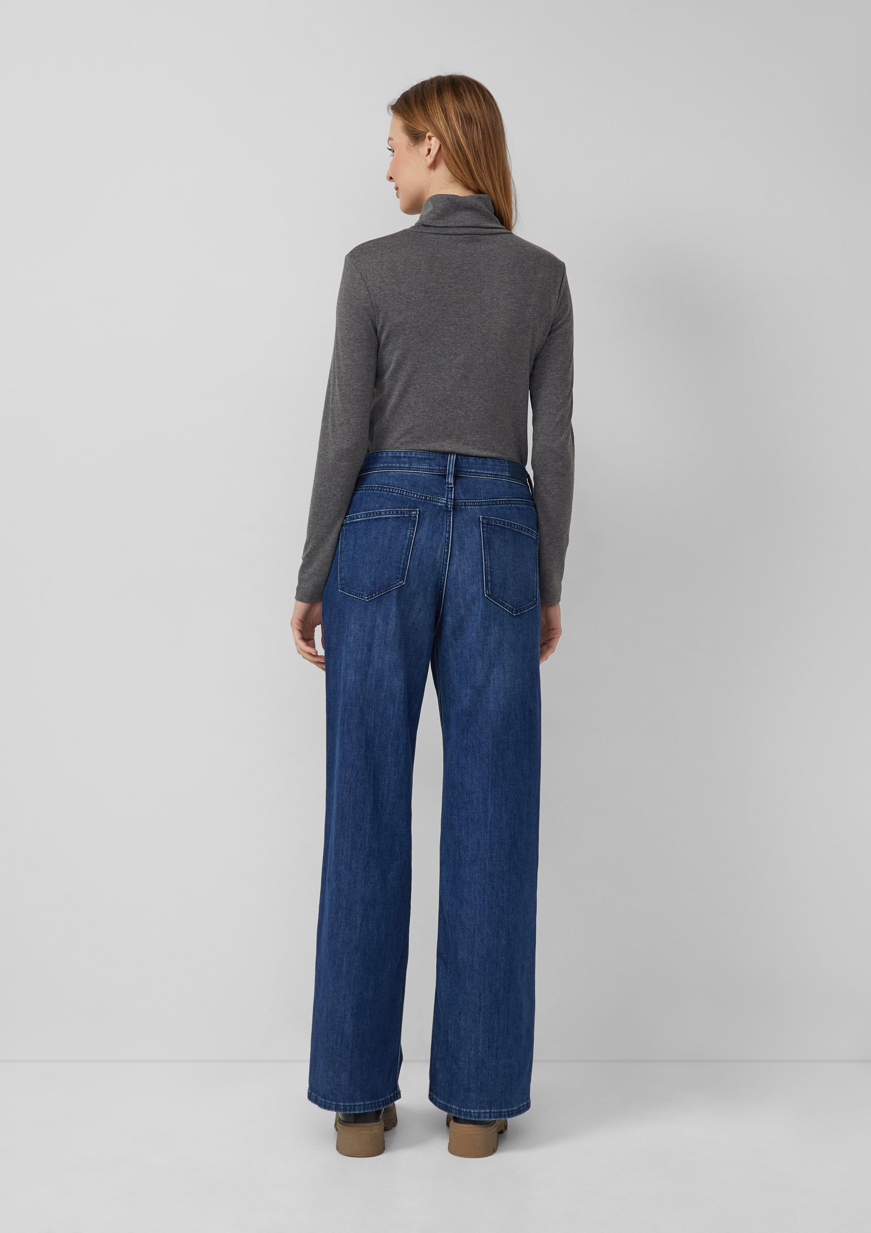 T-shirt in 97W3, 8945, 6439 & 81W9