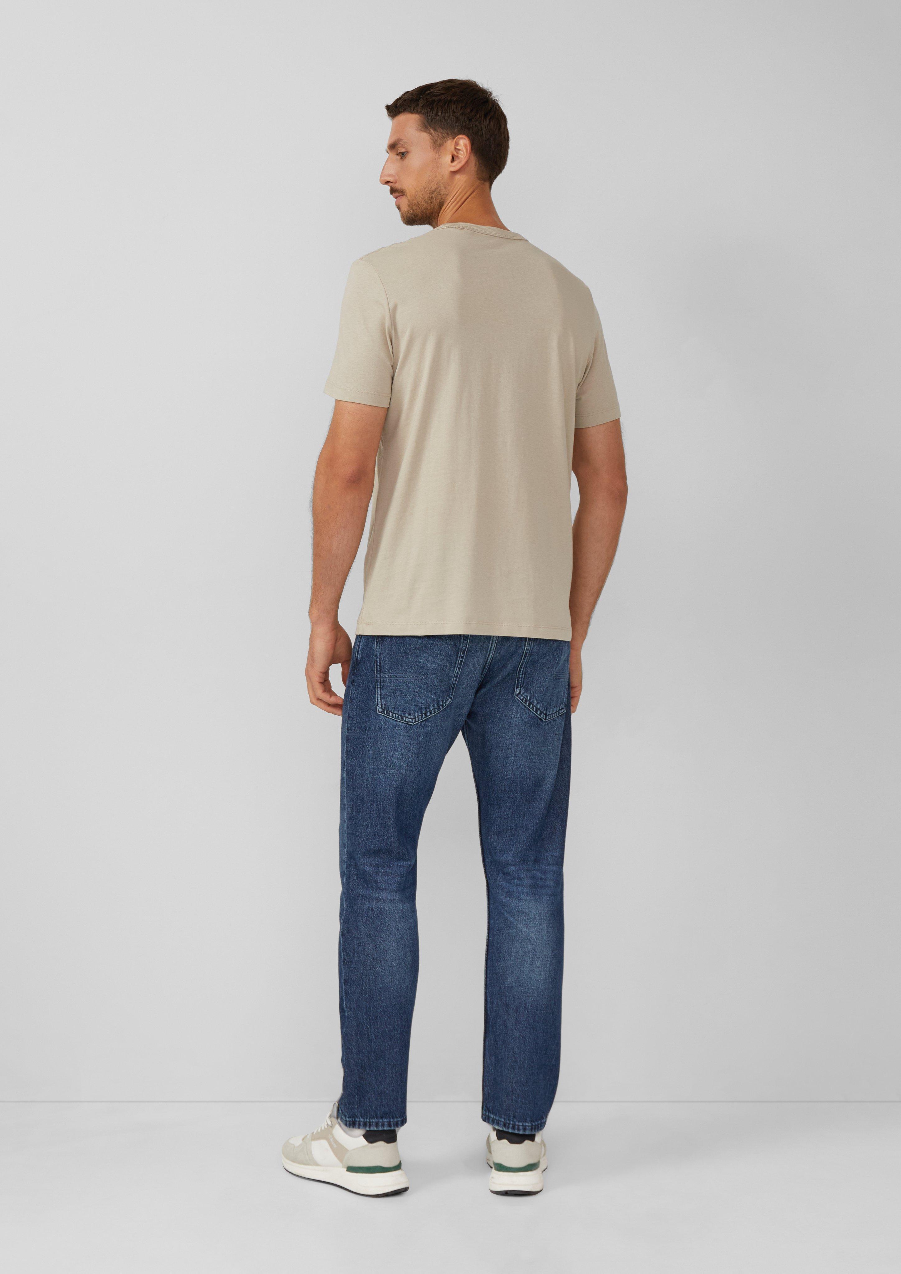 T-shirt in 81D1, 79D1, 79D2, 59D2, 35D2, 59D1, 81D2 & 53D1