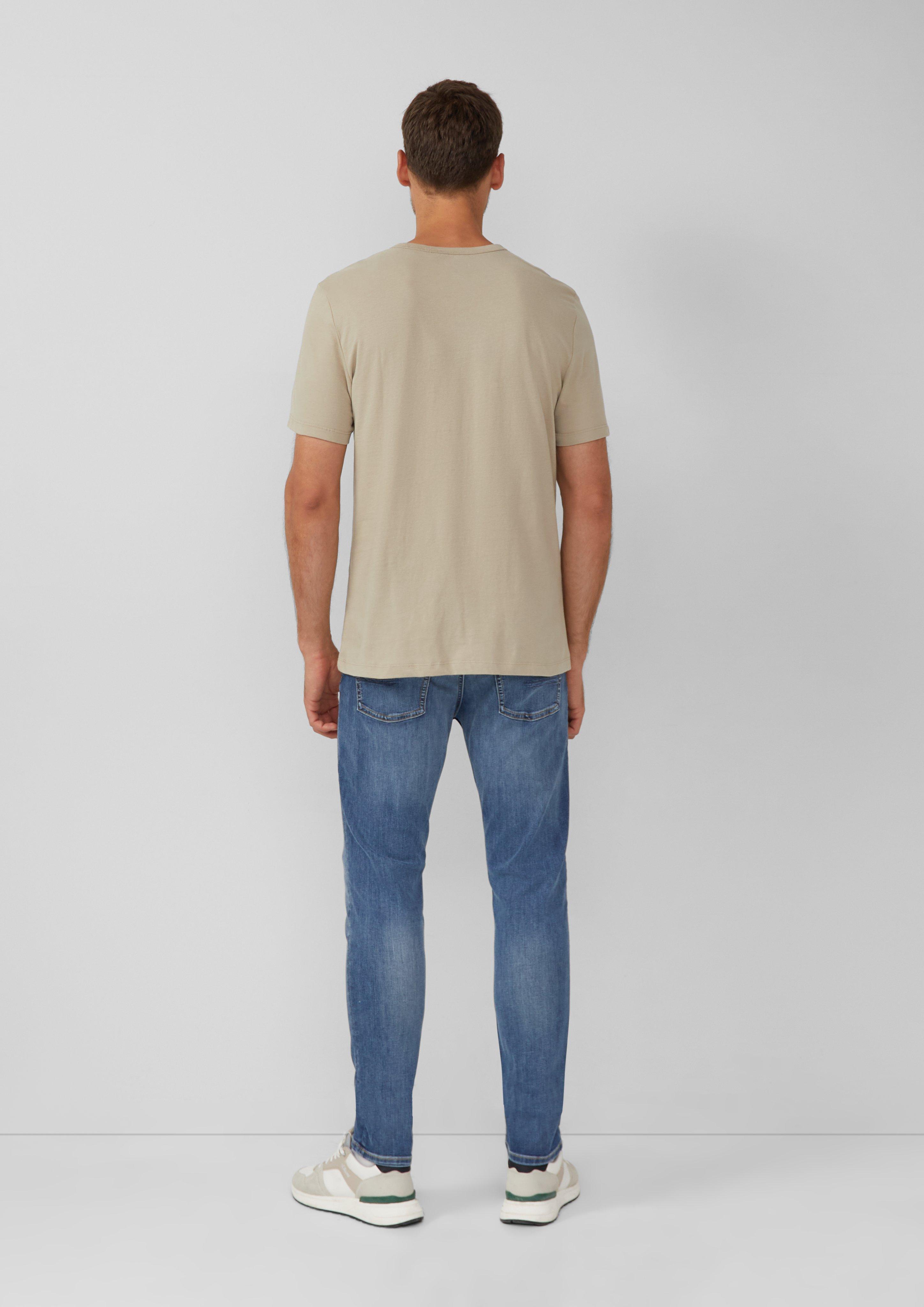 T-shirt in 81D2, 79D1, 59D2, 35D2 & 81D1