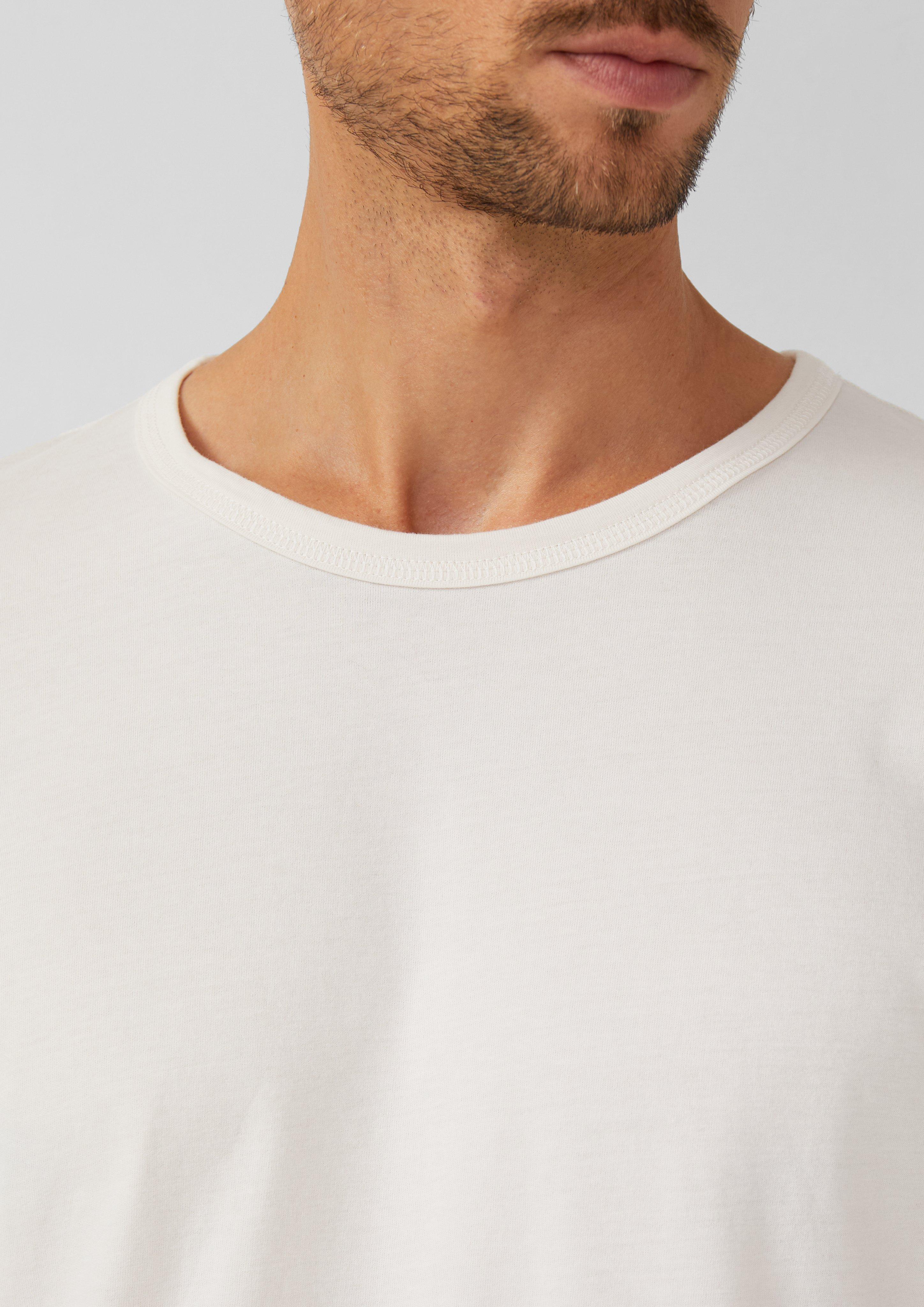 T-shirt in 9000, 5978, 3529, 5363 & 7953