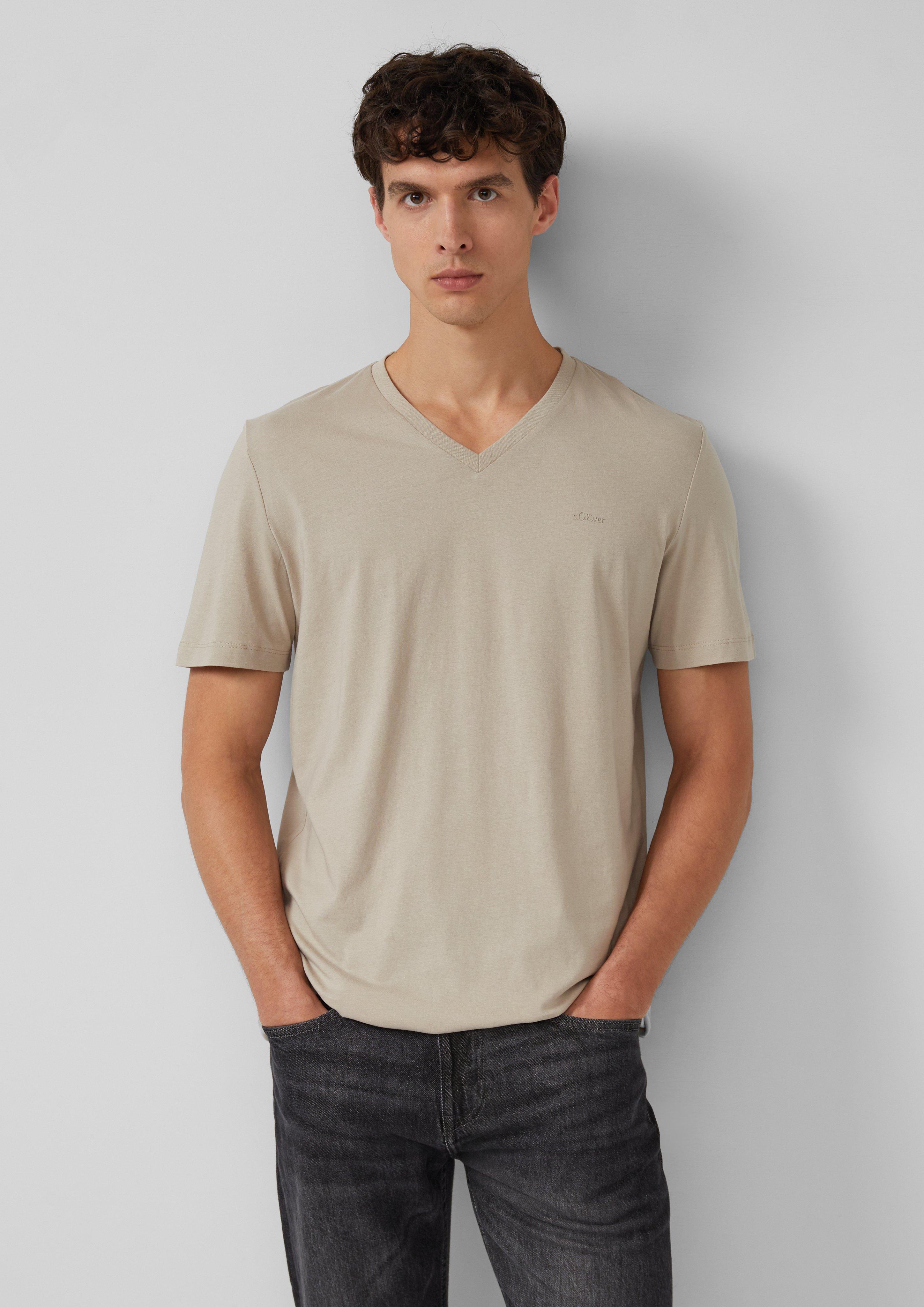 T-shirt in 8161, 0100, 5978, 9999, 3626 & 5363