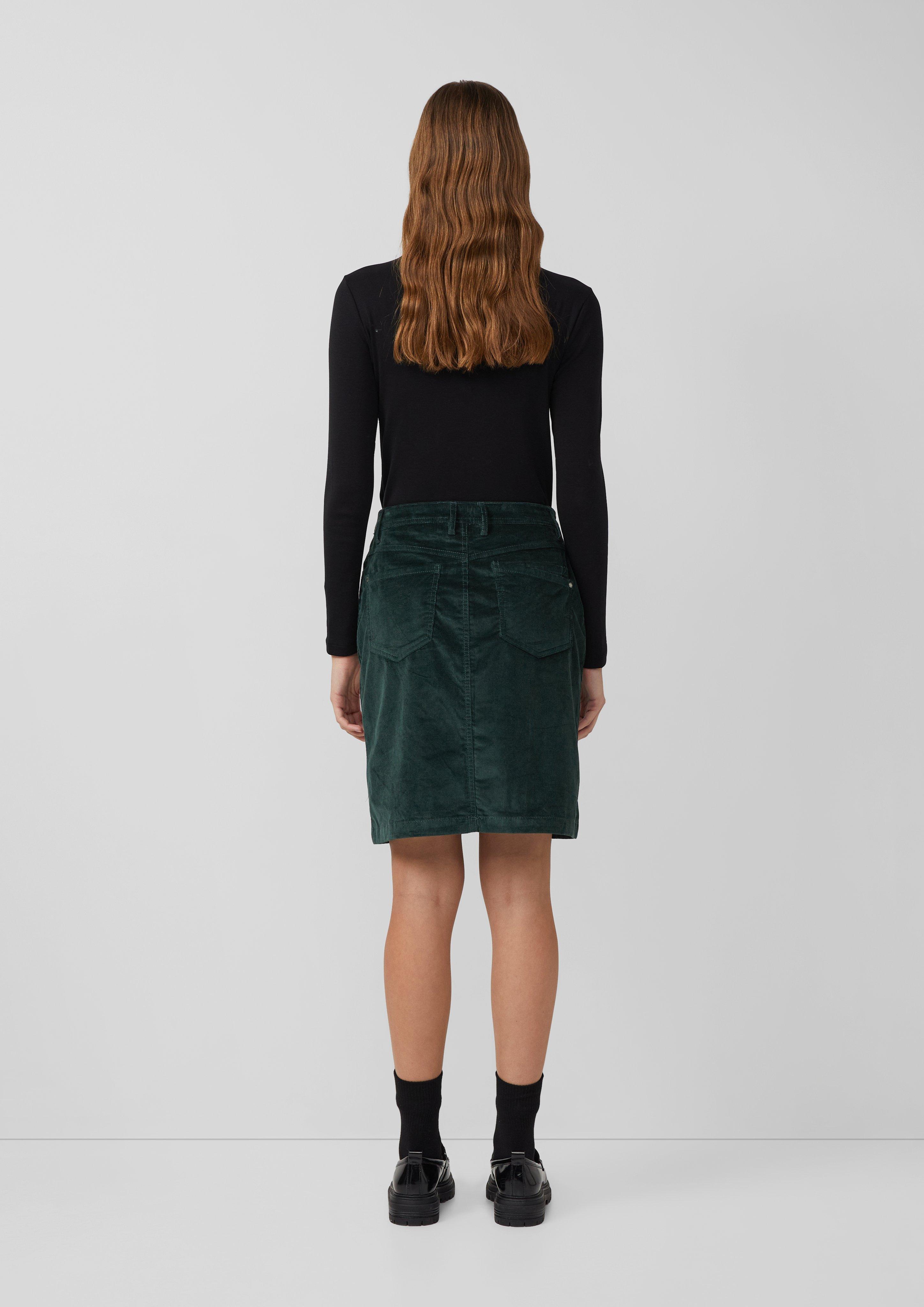 Jupe in 6933, 8401, 3902 & 5959