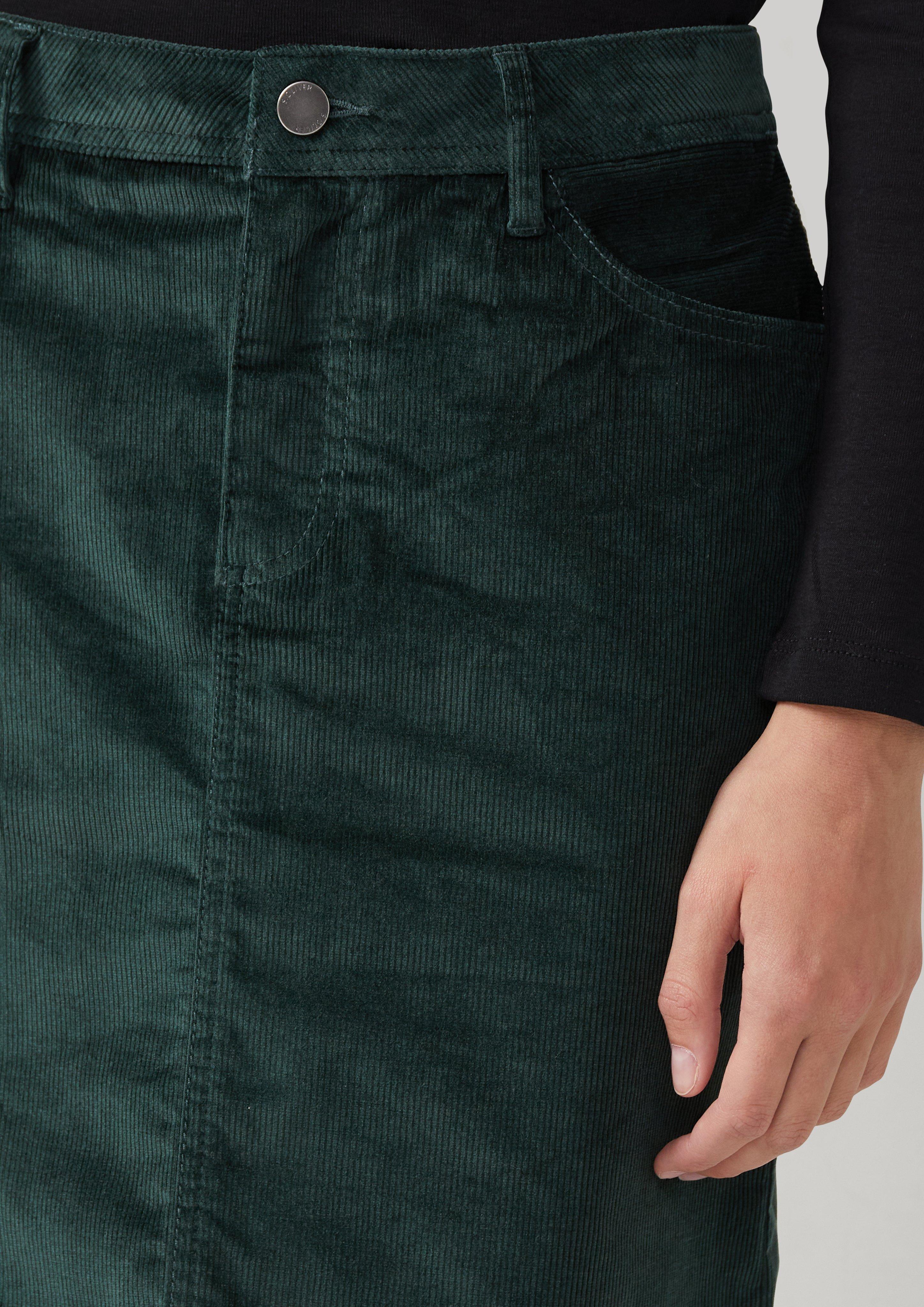 Jupe in 6933, 8401, 3902 & 5959