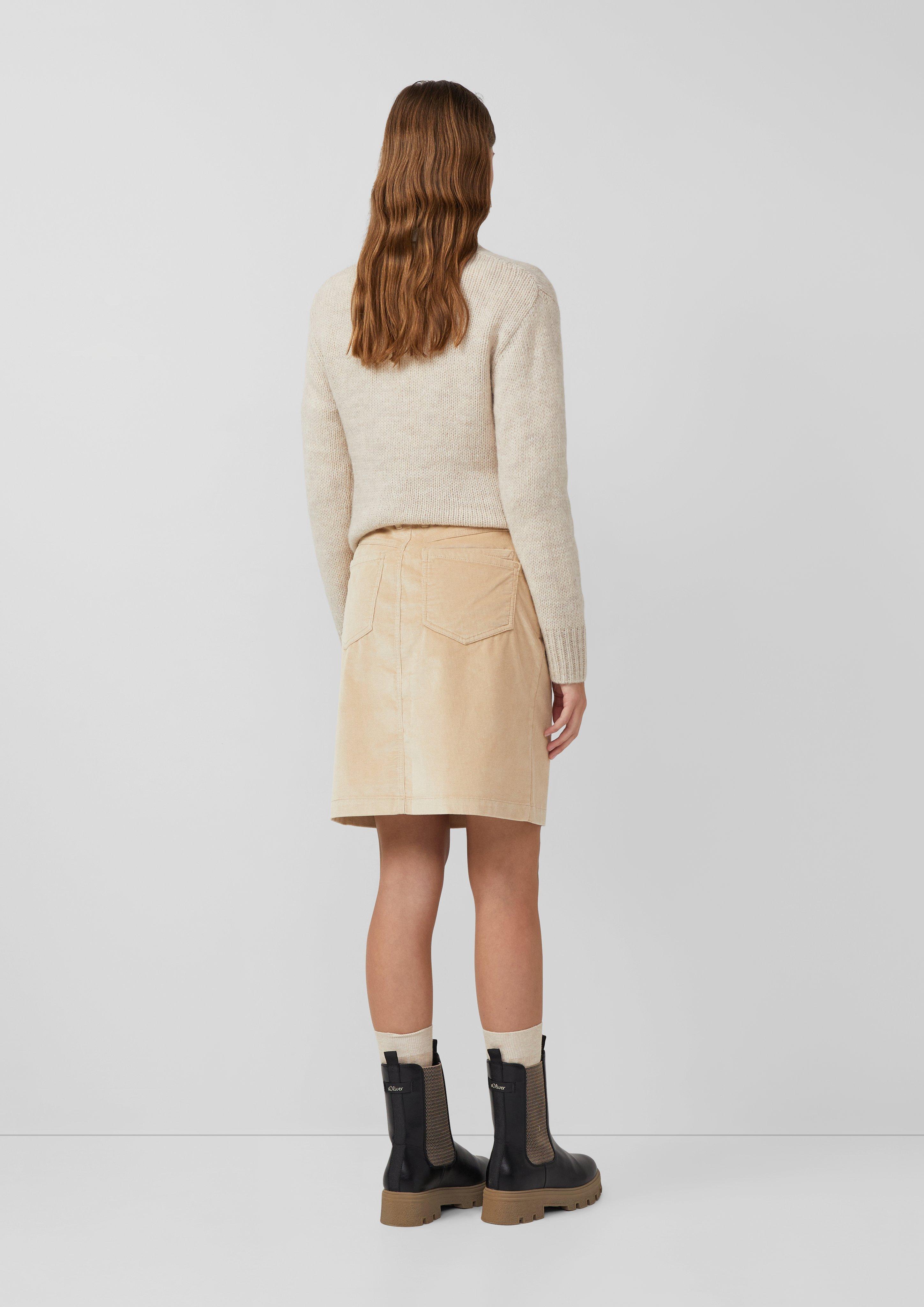 Jupe in 8401, 3902, 6933 & 5959