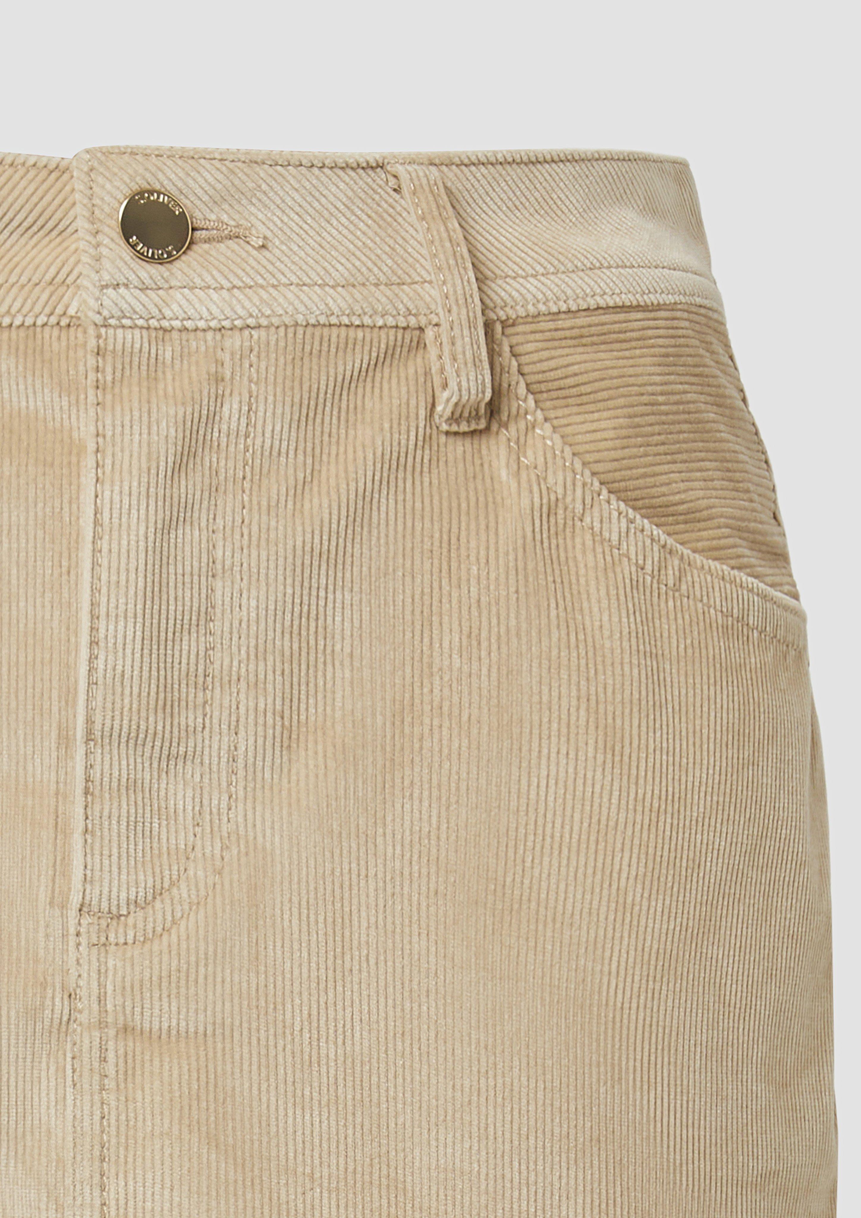 Jupe in 8401, 3902, 6933 & 5959