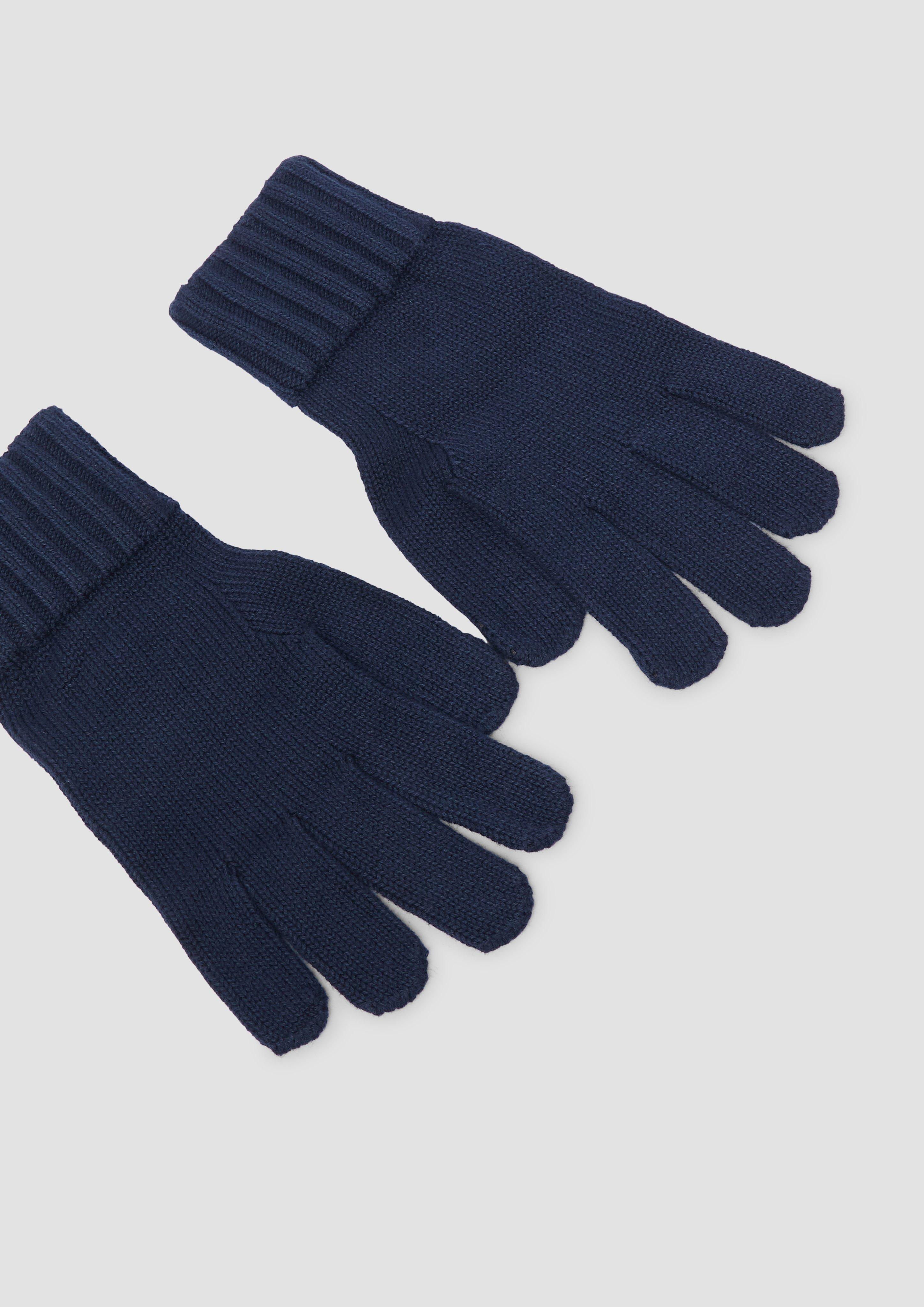 Gants in 5978, 94W0, 5363 & 9999