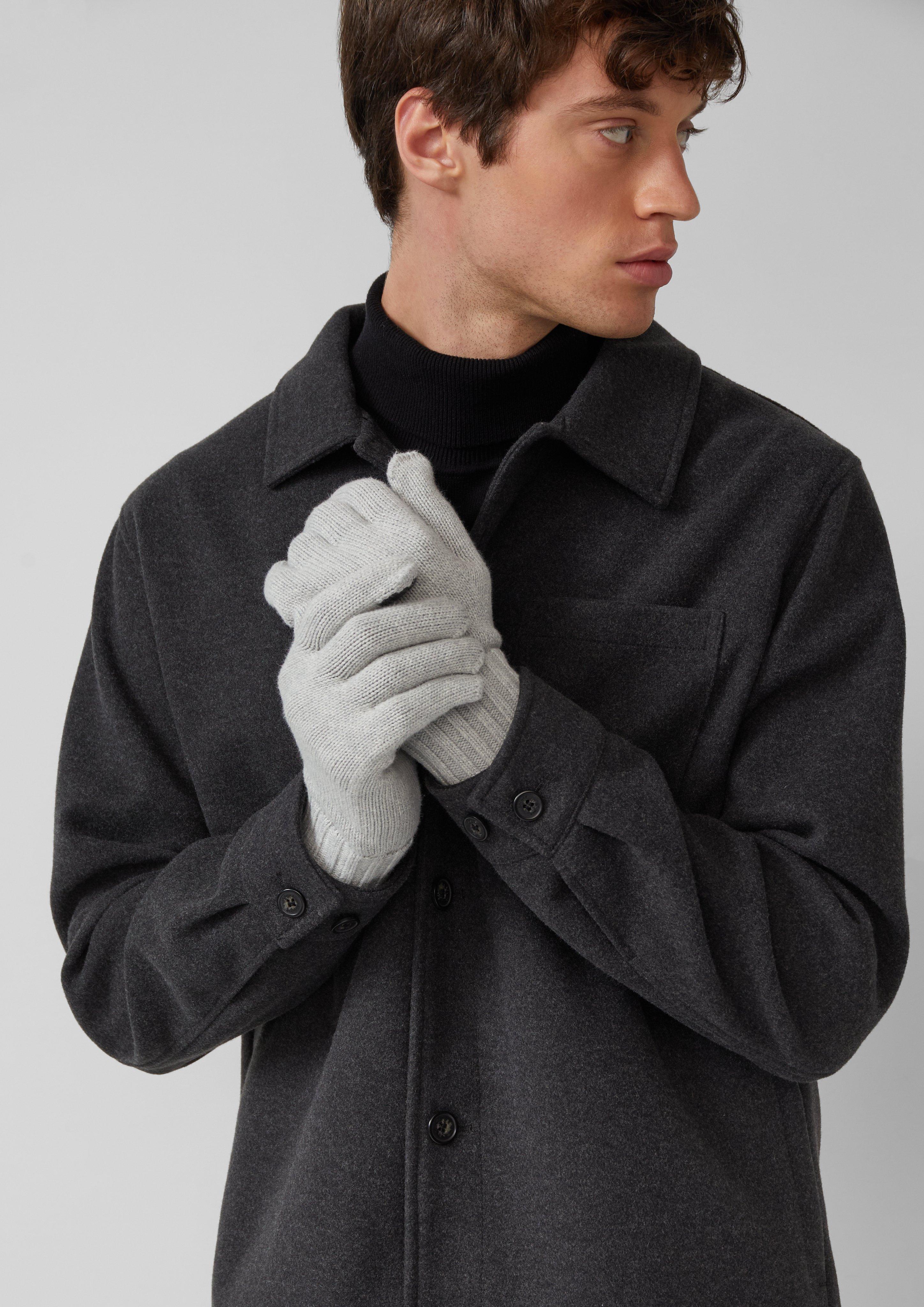 Gants in 94W0, 5978, 5363 & 9999