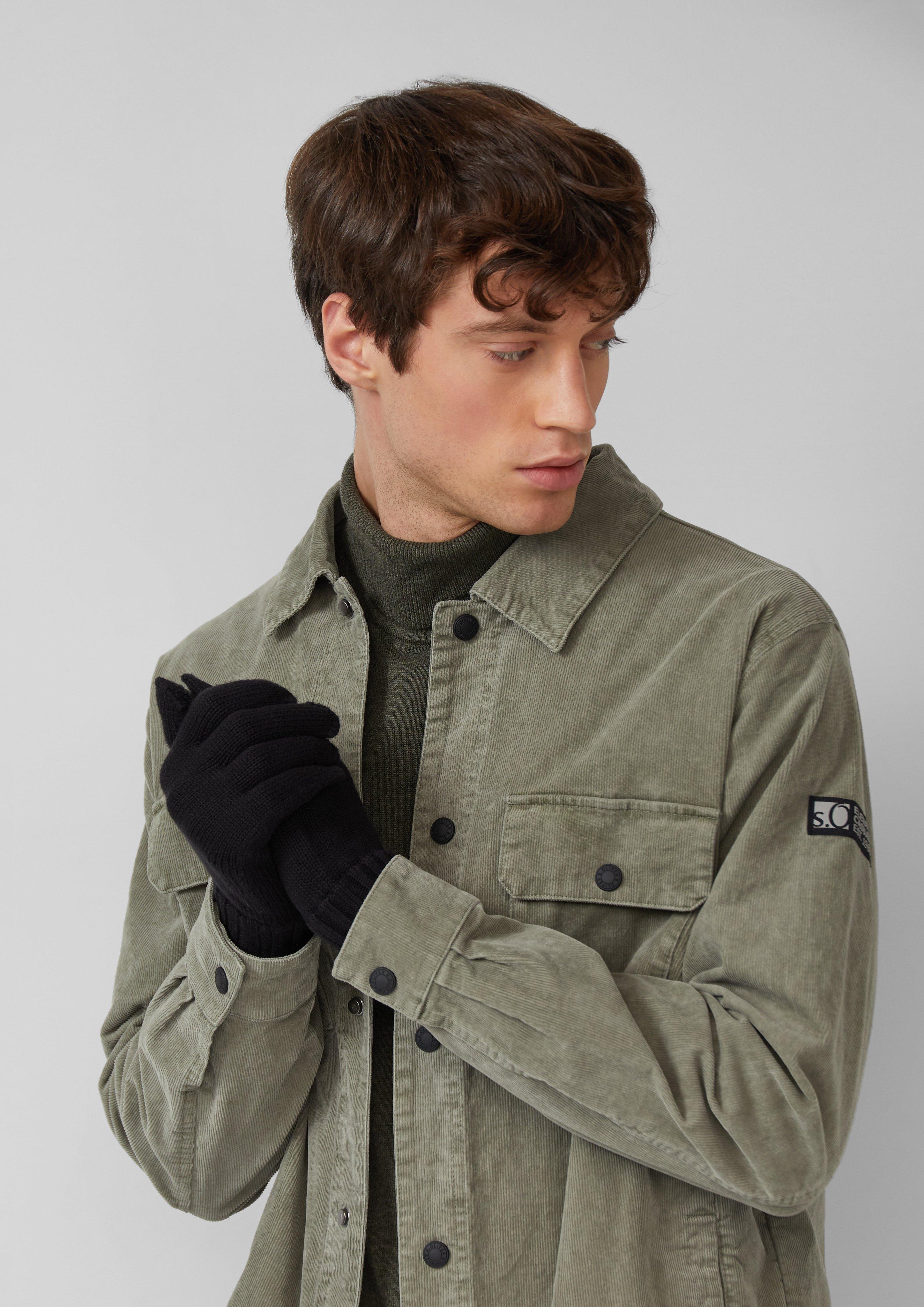 Gants in 9999, 5978, 94W0 & 5363