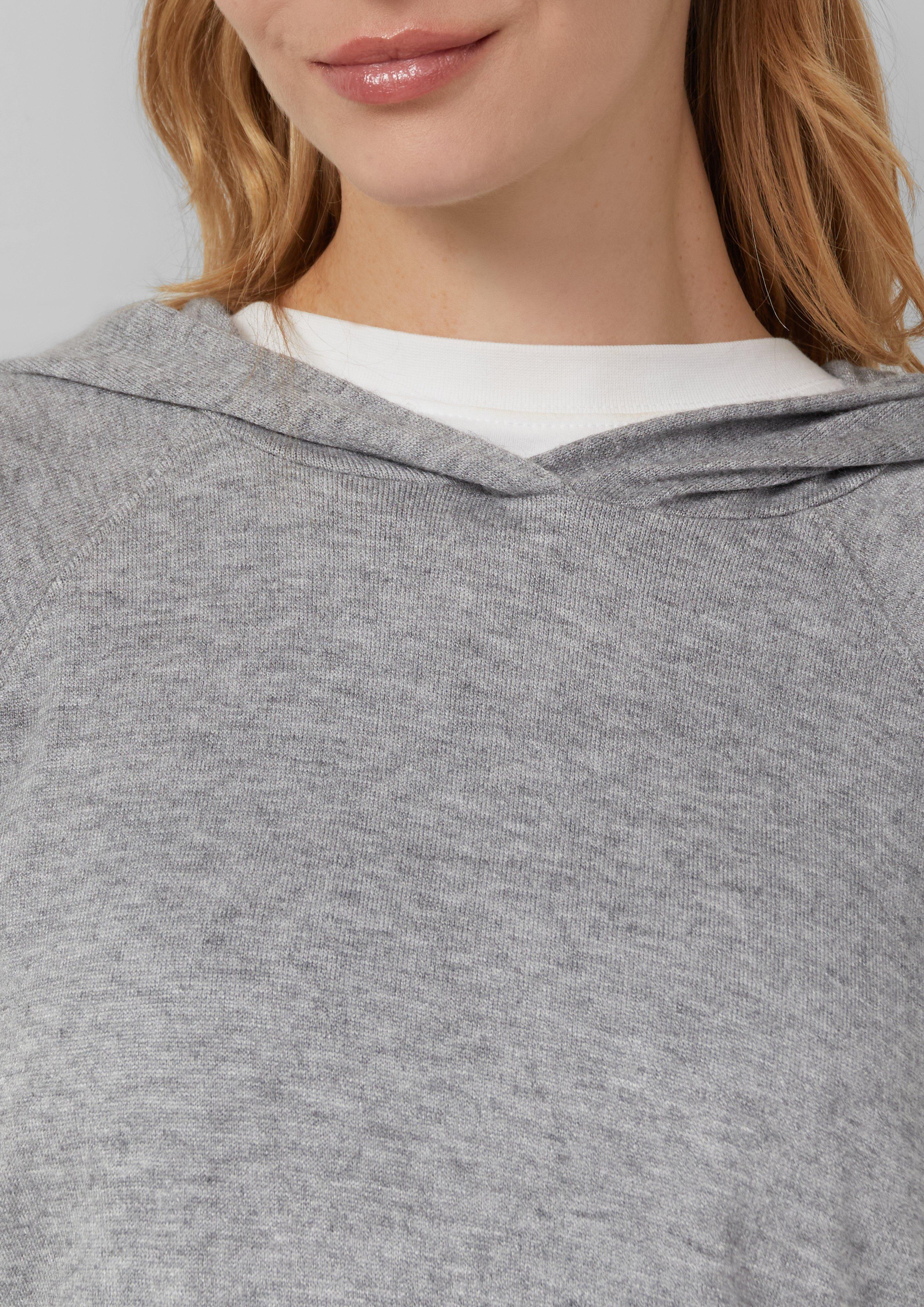 T-shirt in 97W2, 83W3, 69W8 & 39W8