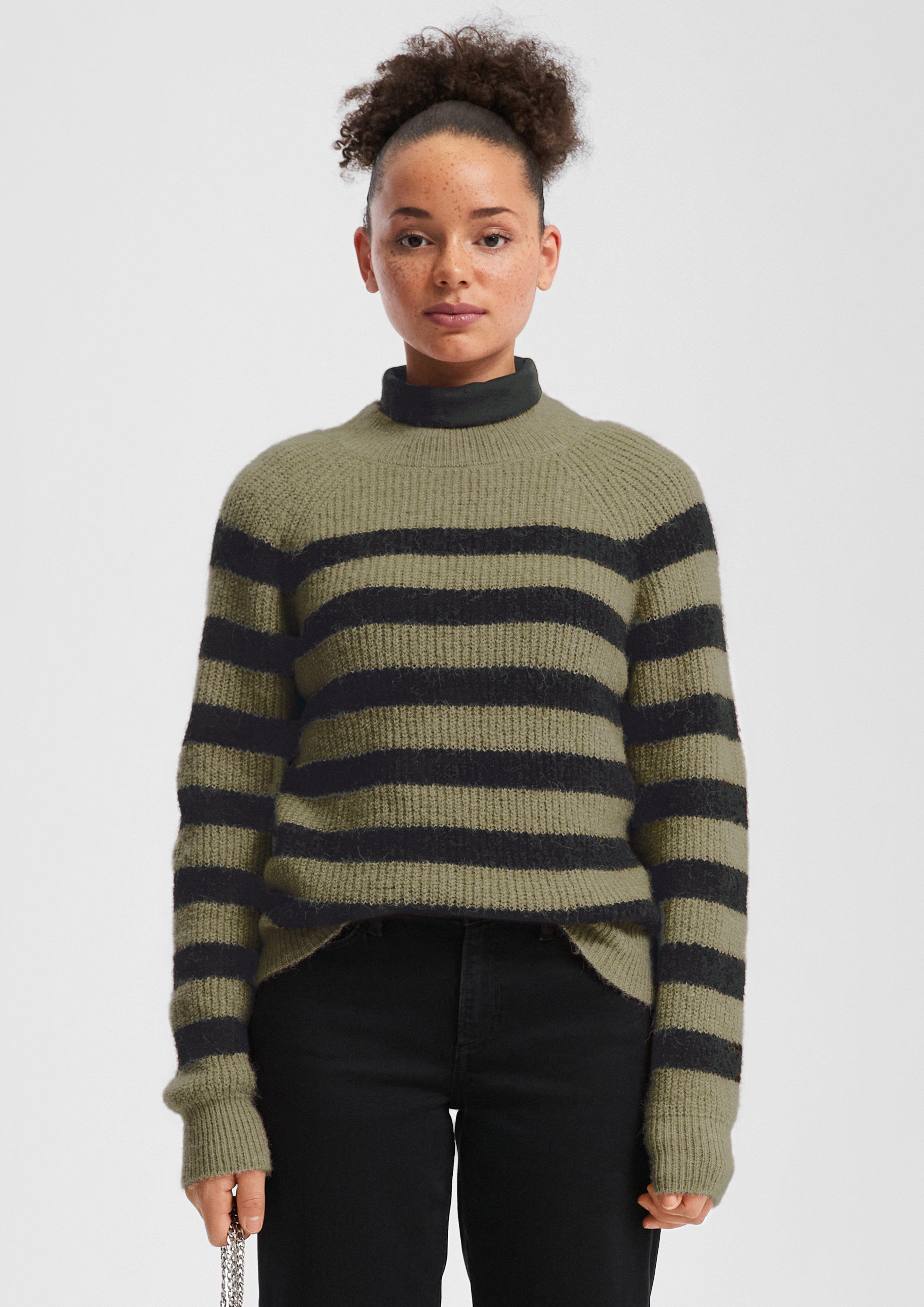 Gebreide trui in 75G0, 99W0, 44G0, 9400, 39W0, 02W0 & 94G0